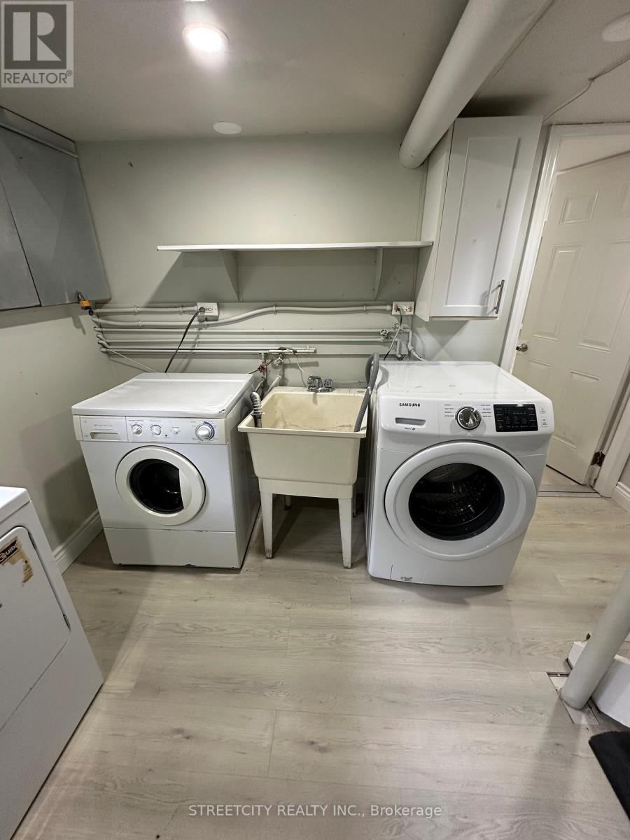 Upper - 437 Charlotte Street, London East, Ontario  N5W 4A5 - Photo 16 - X12605664