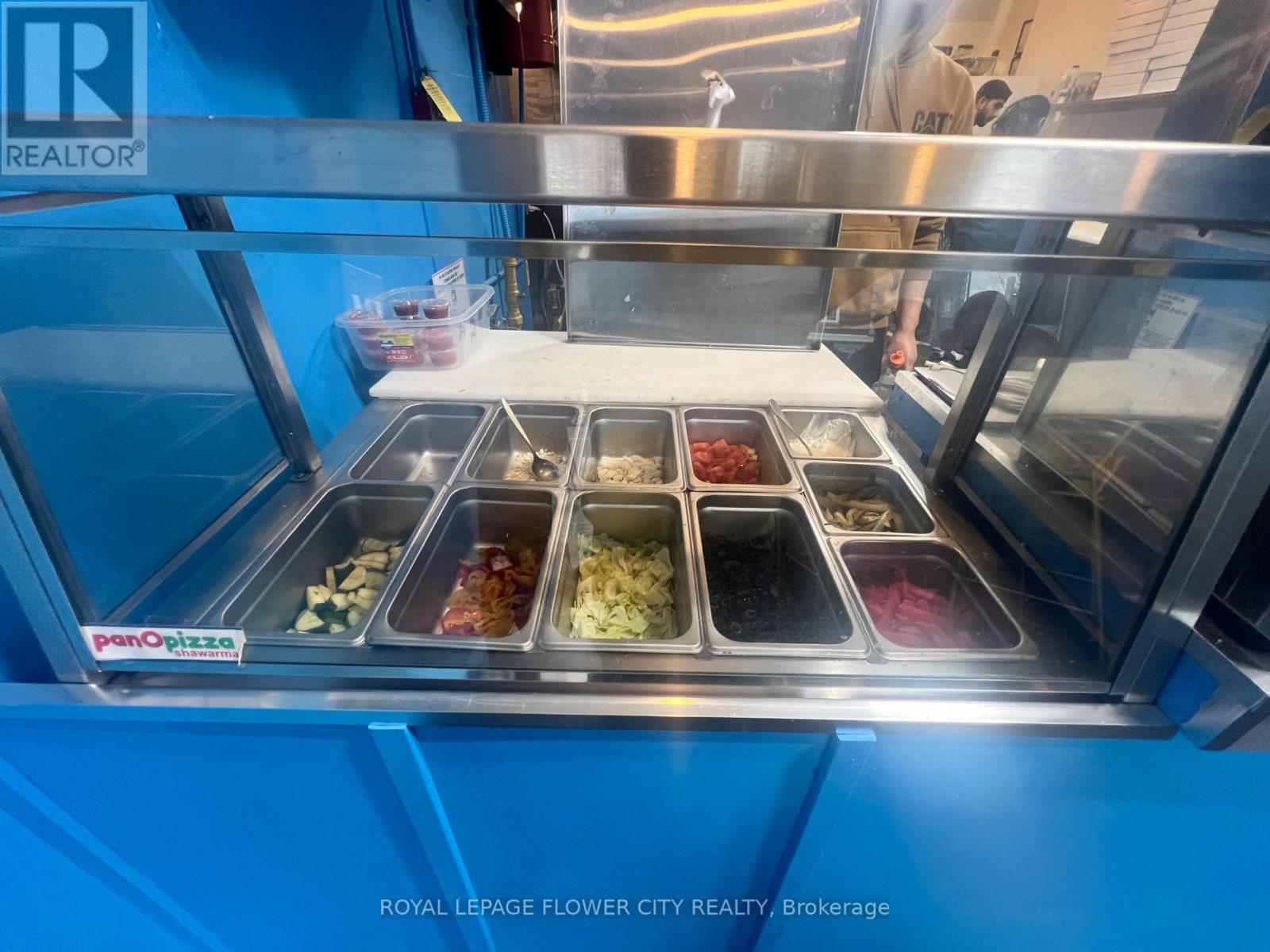 Main Floor - 3341 Dundas Street W, Toronto (Junction Area), Ontario  M6P 2A6 - Photo 4 - W12488556