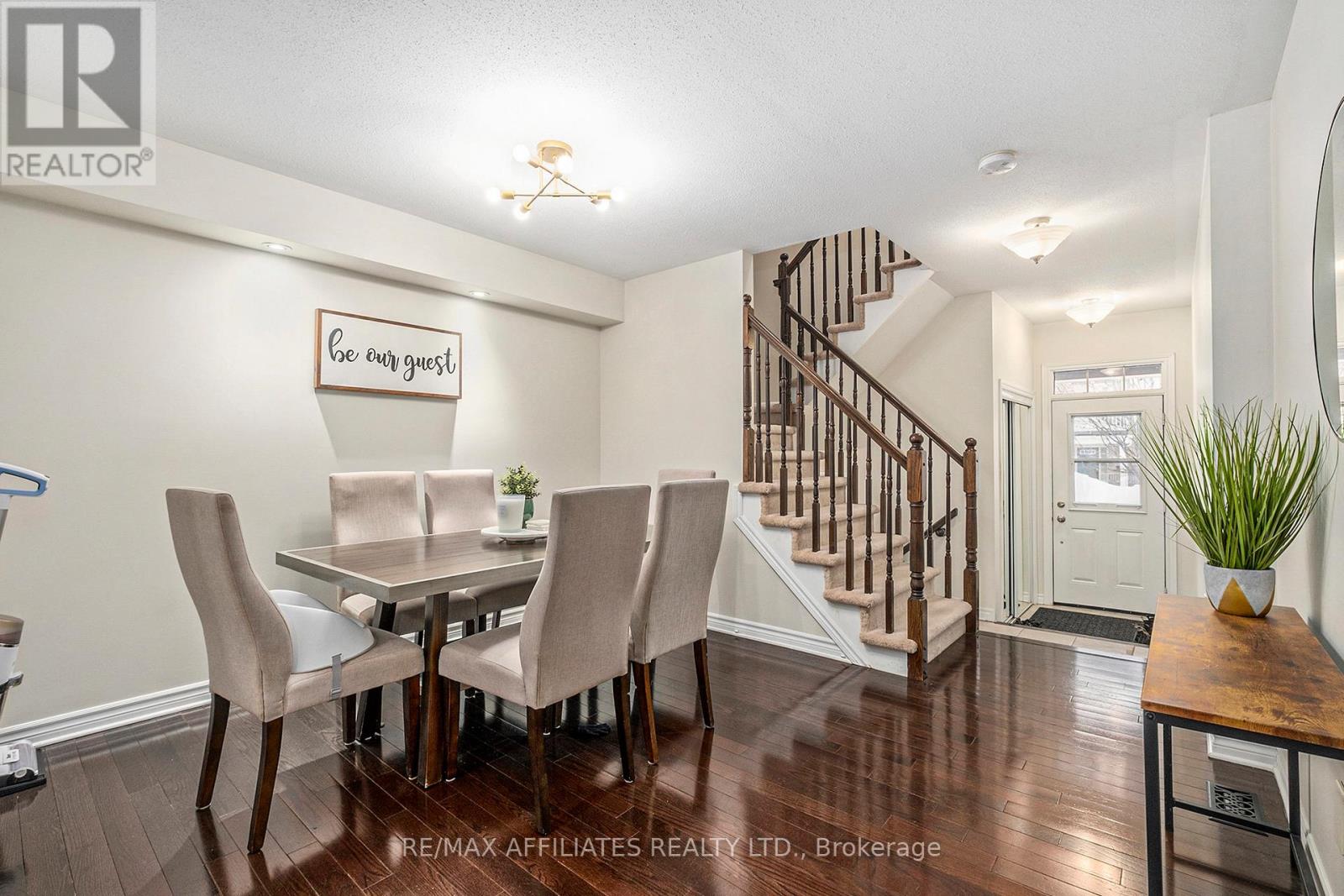 284 Par-La-Ville Circle, Ottawa, Ontario  K2S 0M4 - Photo 3 - X12592742