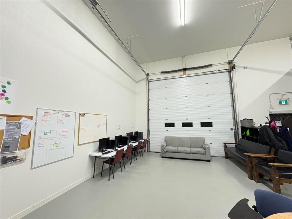 6 289 12 Highway N Highway N, Steinbach, Manitoba  R5G 1T8 - Photo 10 - 202529490