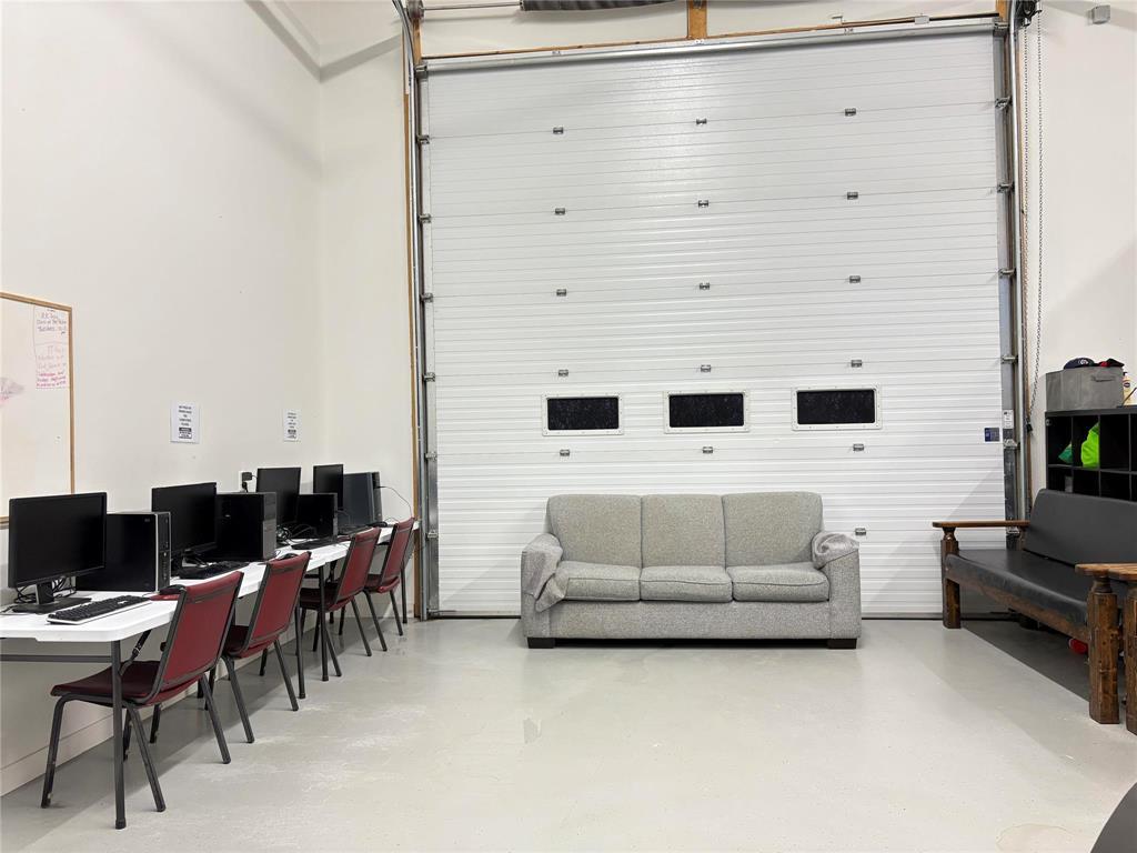 6 289 12 Highway N Highway N, Steinbach, Manitoba  R5G 1T8 - Photo 11 - 202529490