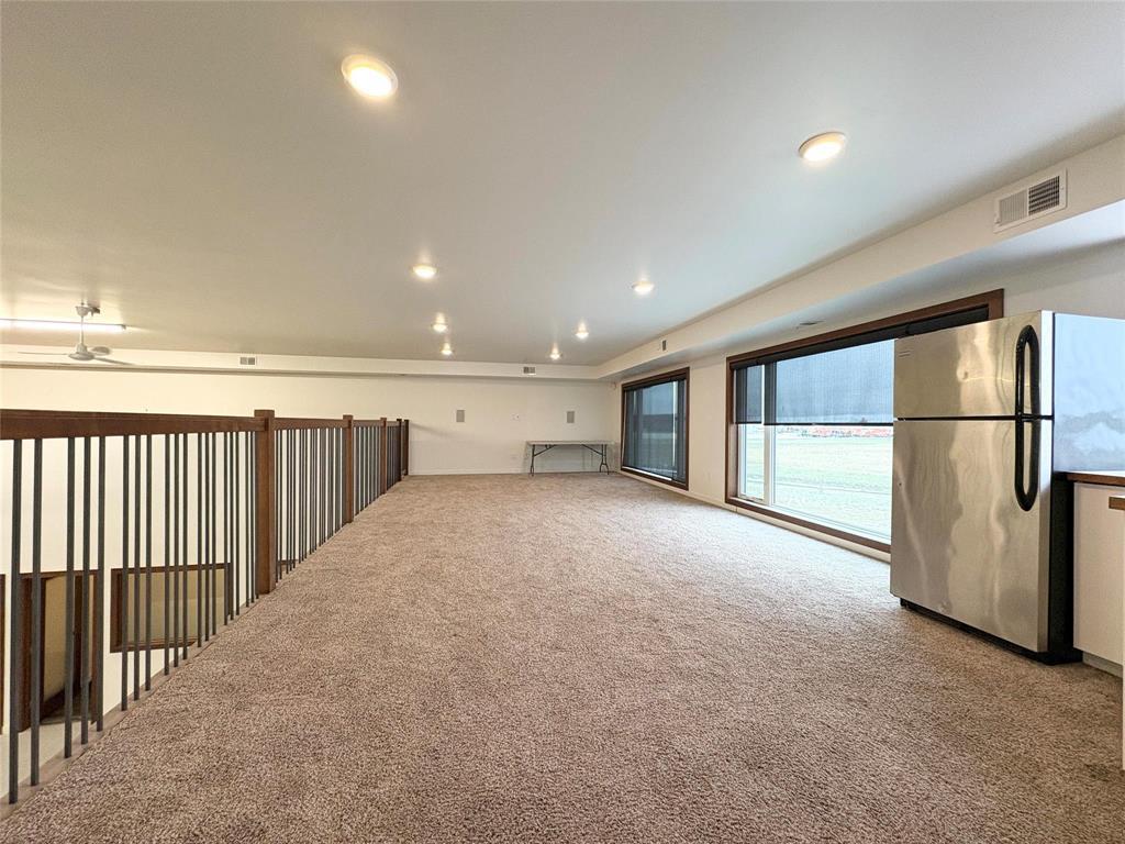 6 289 12 Highway N Highway N, Steinbach, Manitoba  R5G 1T8 - Photo 5 - 202529490