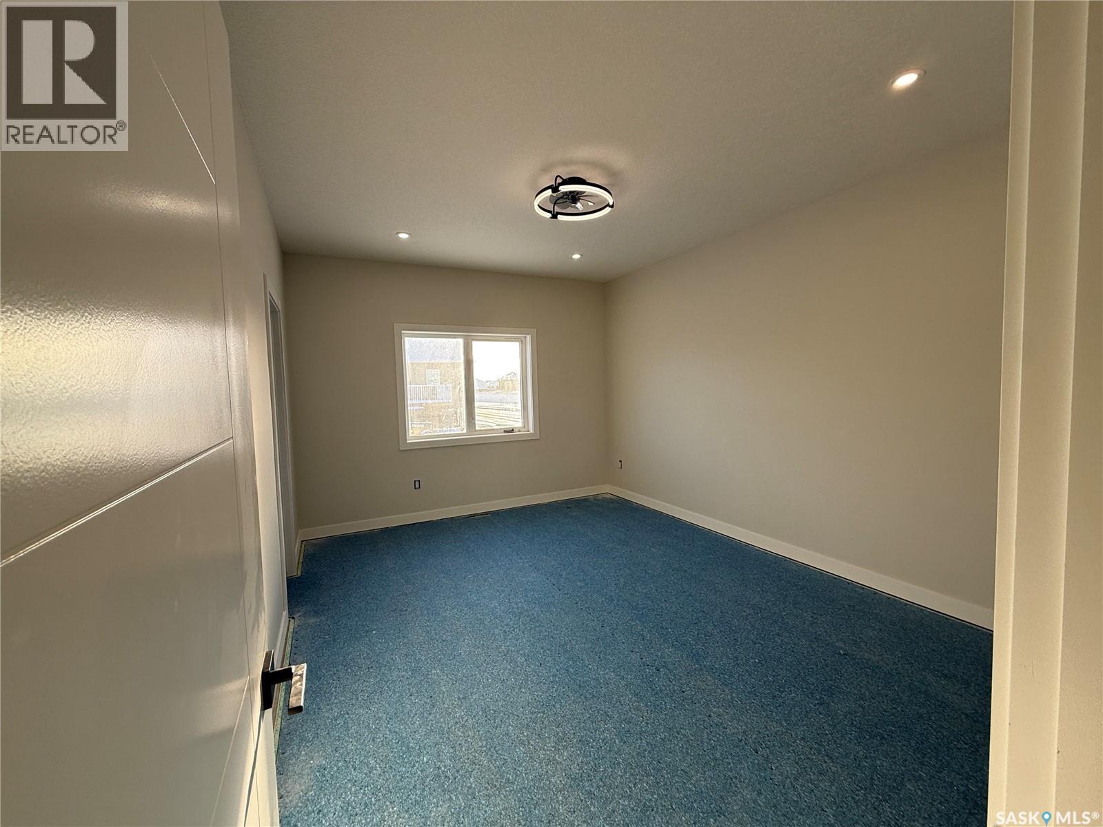 801 Weir Crescent, Warman, Saskatchewan  S0K 4S4 - Photo 11 - SK020786