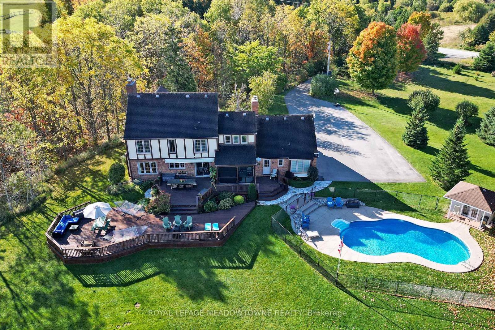 4905 First Line, Erin, Ontario  L7J 2L9 - Photo 6 - X12456055