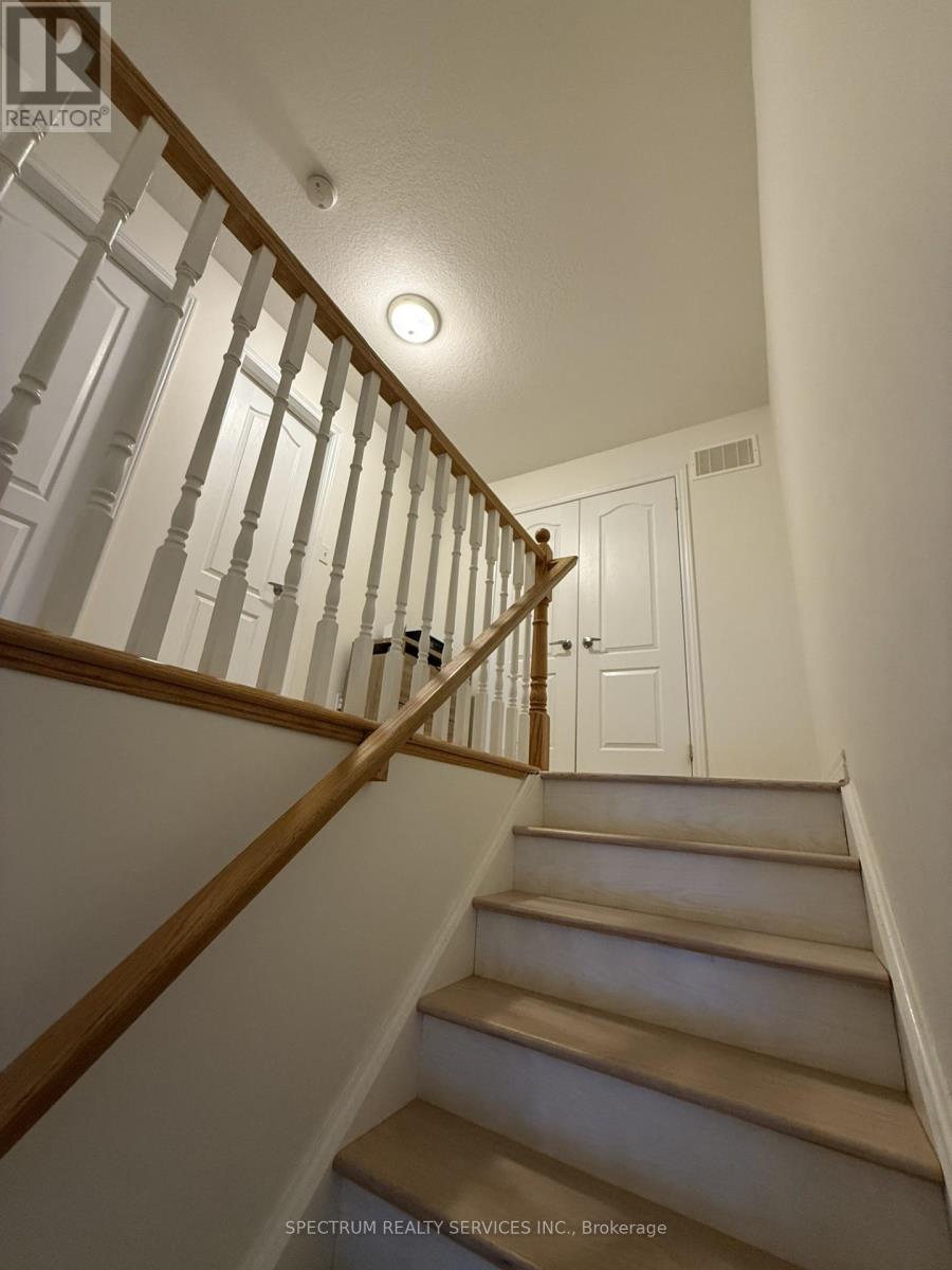 154 Truedell Circle, Hamilton, Ontario  L8B 0T1 - Photo 16 - X12605800