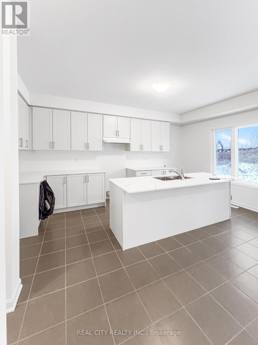 88 Royal Oak Crescent, Loyalist, Ontario  K0H 1G0 - Photo 11 - X12605806