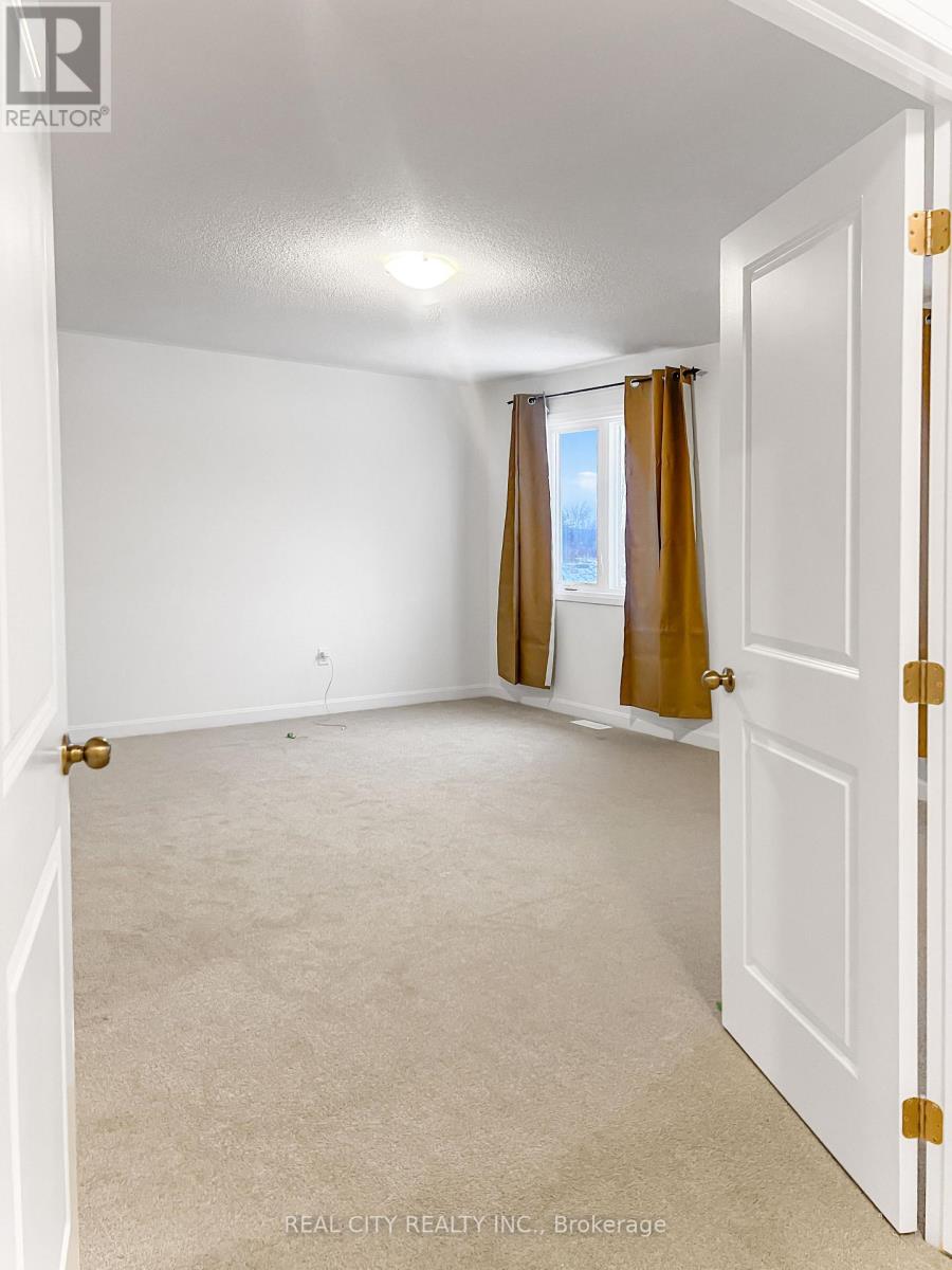 88 Royal Oak Crescent, Loyalist, Ontario  K0H 1G0 - Photo 15 - X12605806