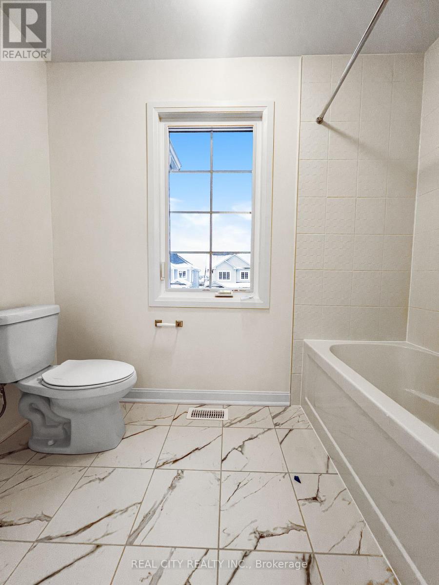 88 Royal Oak Crescent, Loyalist, Ontario  K0H 1G0 - Photo 20 - X12605806