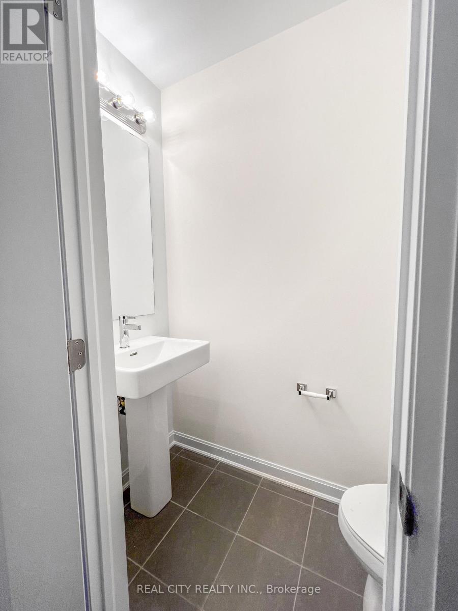 88 Royal Oak Crescent, Loyalist, Ontario  K0H 1G0 - Photo 8 - X12605806