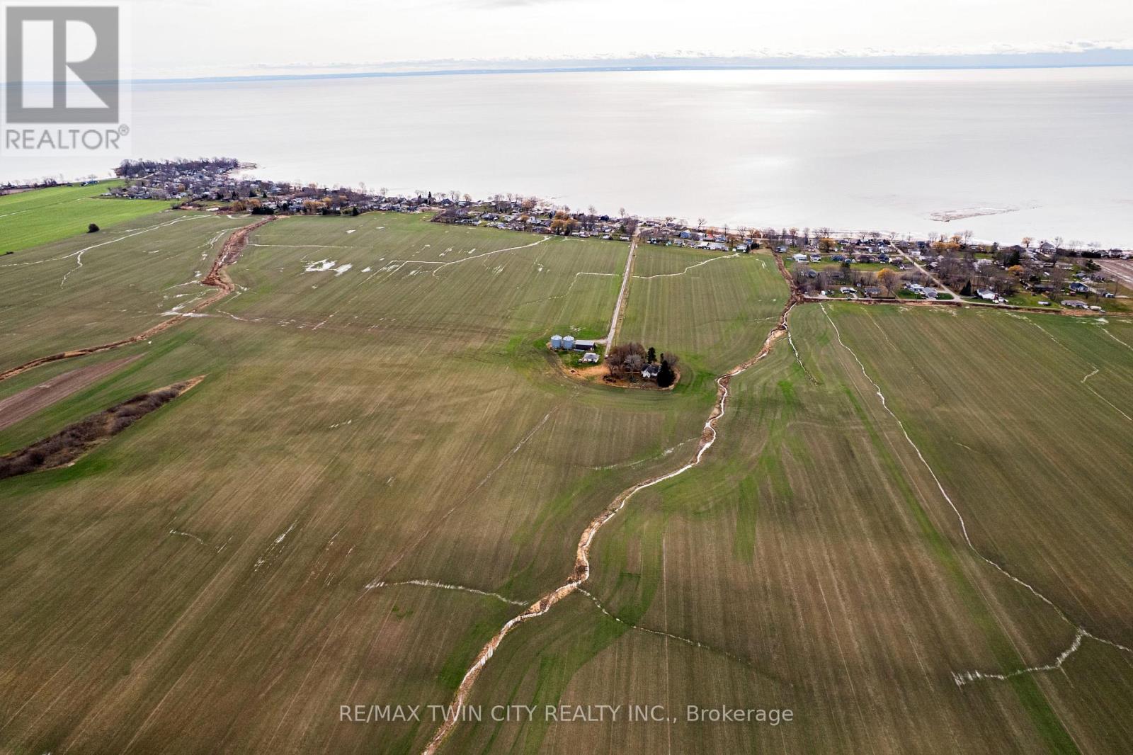 905 Lakeshore Road, Haldimand, Ontario  N0A 1P0 - Photo 16 - X12605840