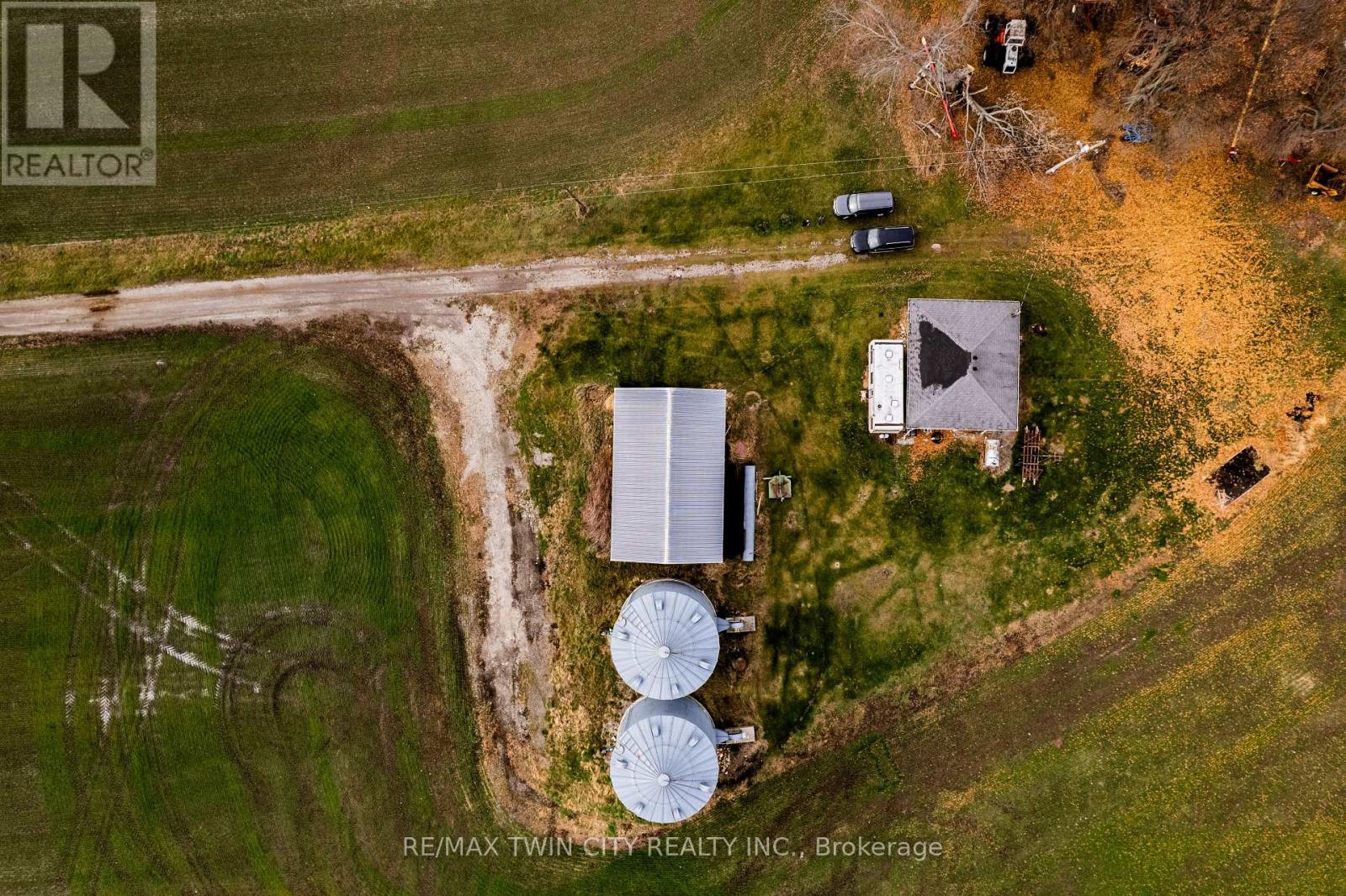 905 Lakeshore Road, Haldimand, Ontario  N0A 1P0 - Photo 19 - X12605840