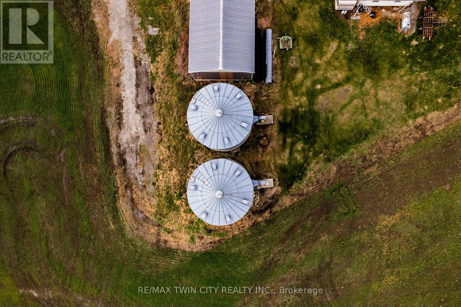 905 Lakeshore Road, Haldimand, Ontario  N0A 1P0 - Photo 20 - X12605840
