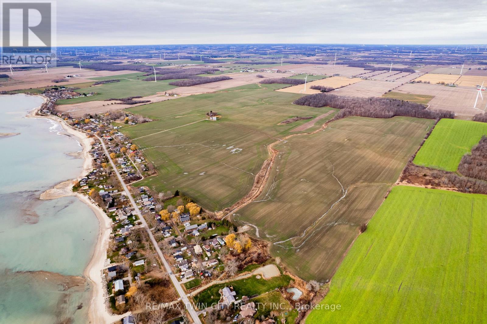 905 Lakeshore Road, Haldimand, Ontario  N0A 1P0 - Photo 4 - X12605840