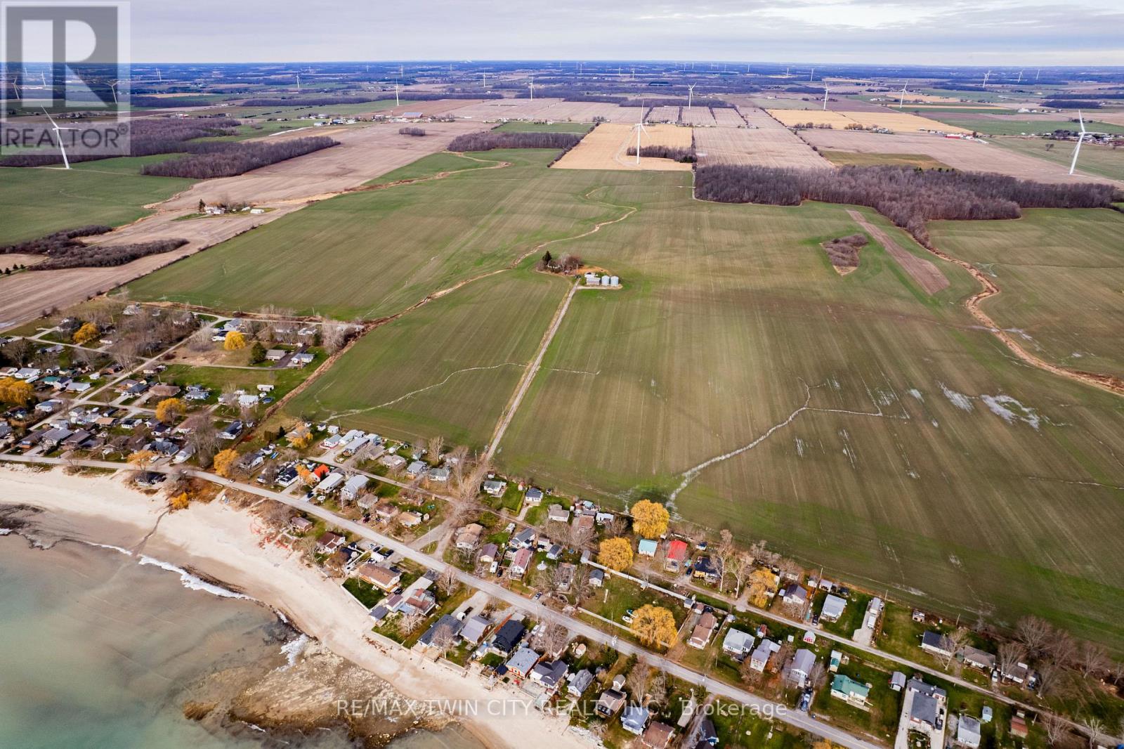 905 Lakeshore Road, Haldimand, Ontario  N0A 1P0 - Photo 6 - X12605840