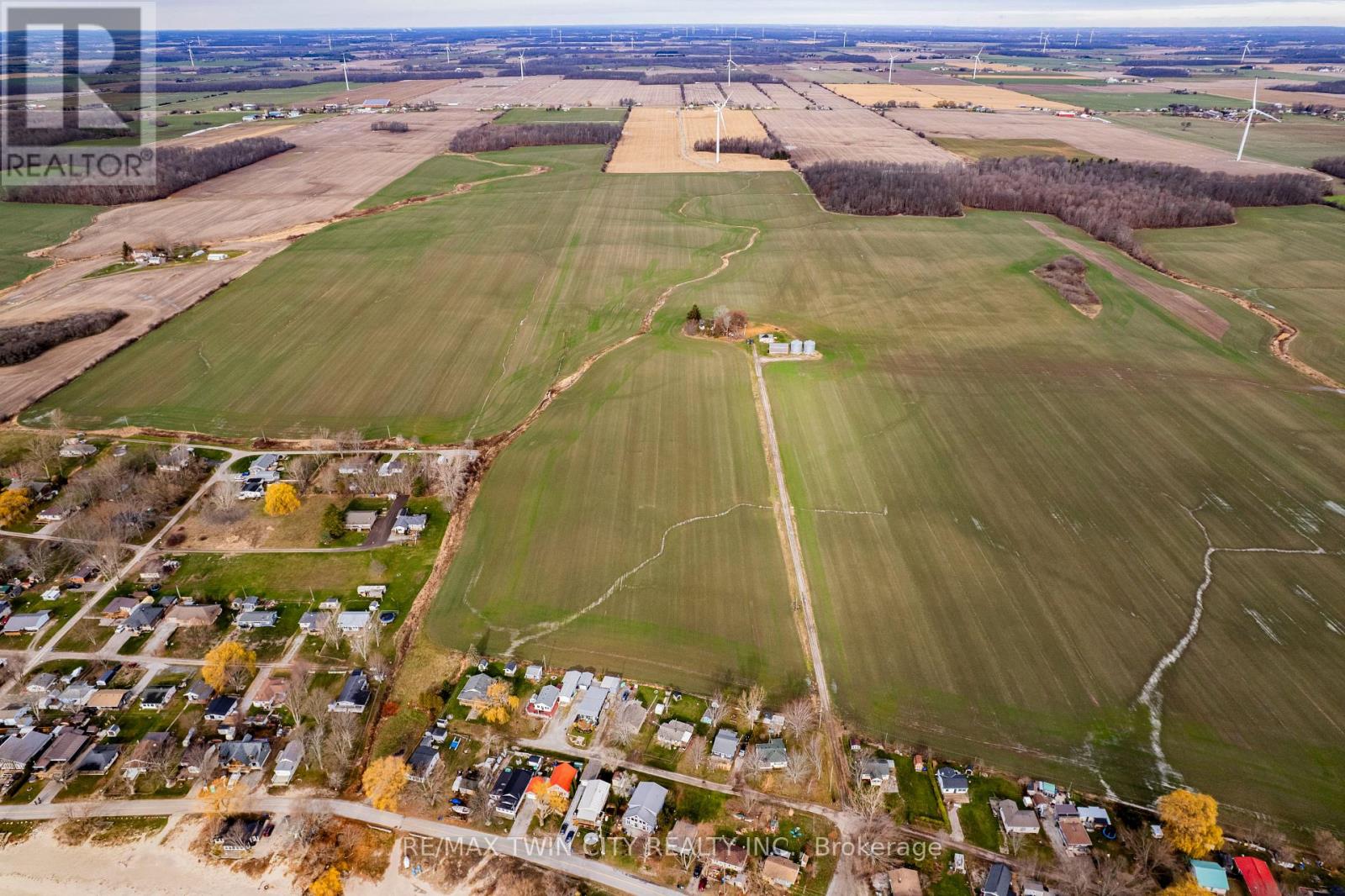 905 Lakeshore Road, Haldimand, Ontario  N0A 1P0 - Photo 7 - X12605840