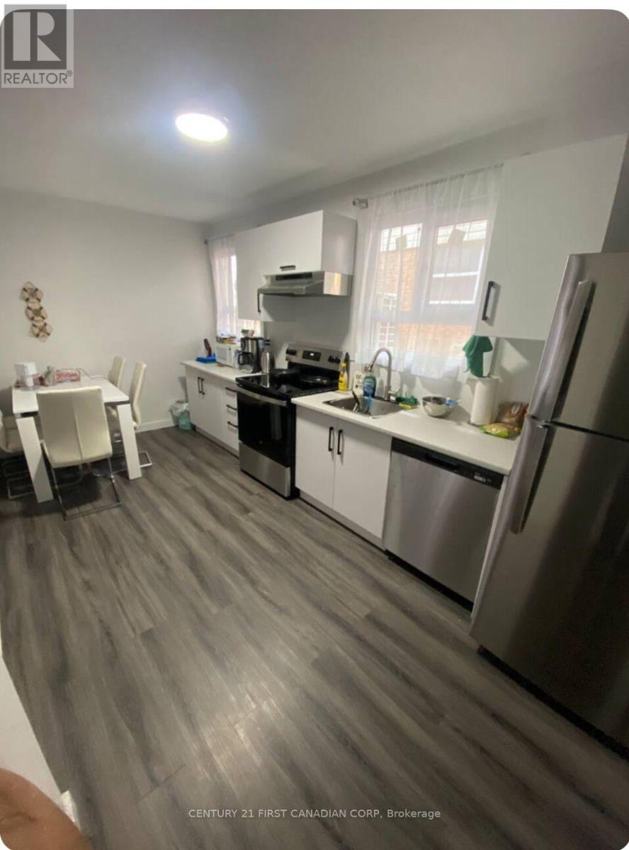 2 - 292 Simcoe Street, London East, Ontario  N6B 1J5 - Photo 10 - X12605900