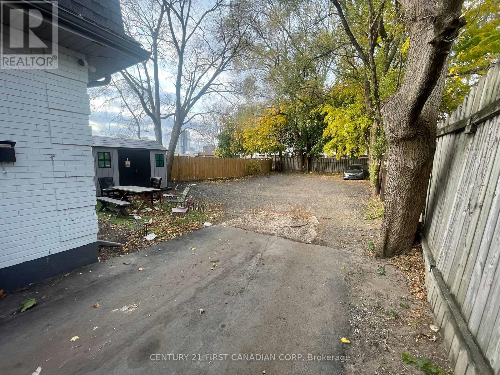 2 - 292 Simcoe Street, London East, Ontario  N6B 1J5 - Photo 11 - X12605900