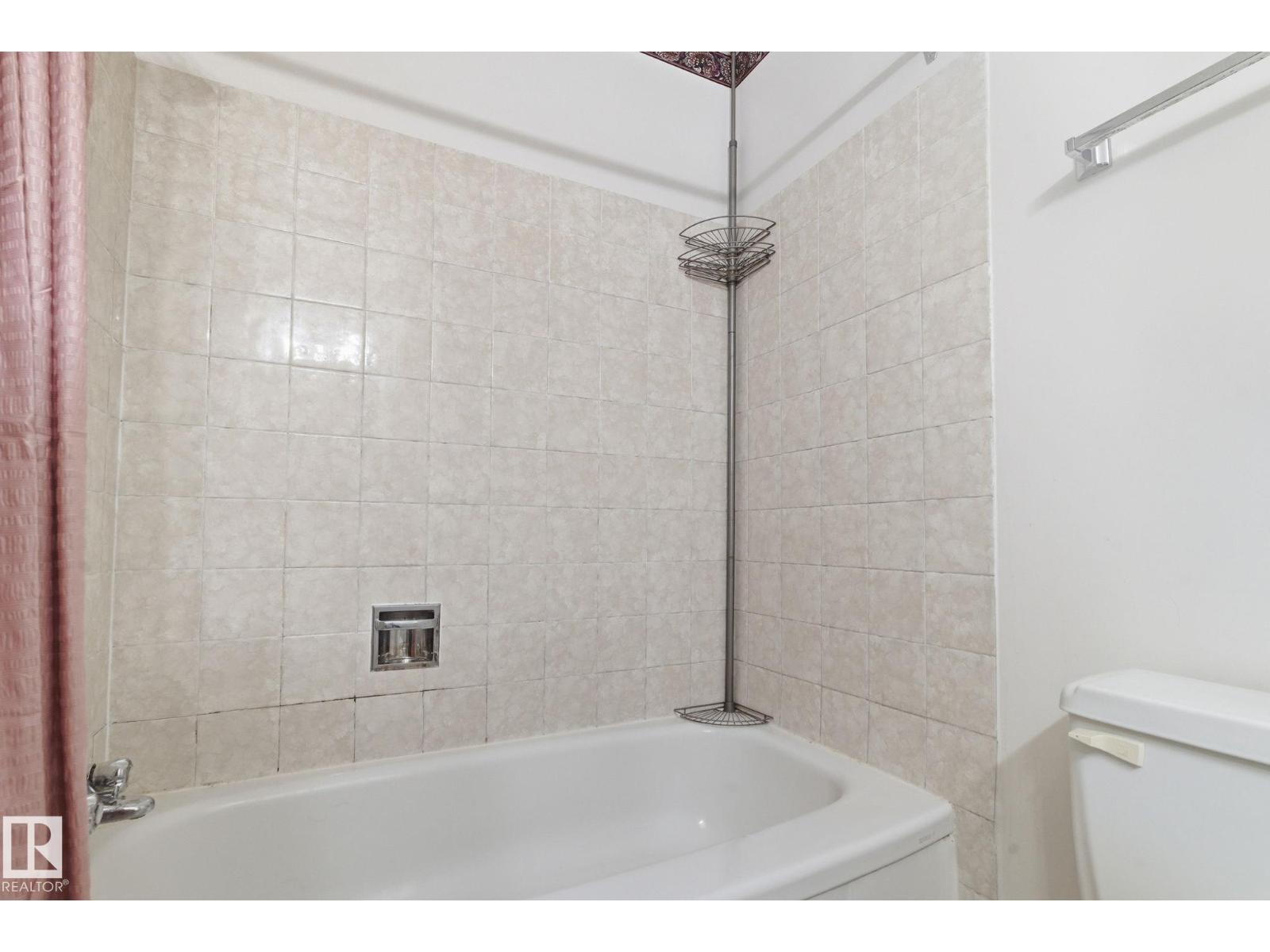 #1 2020 105 St Nw, Edmonton, Alberta  T6J 5J2 - Photo 23 - E4467557