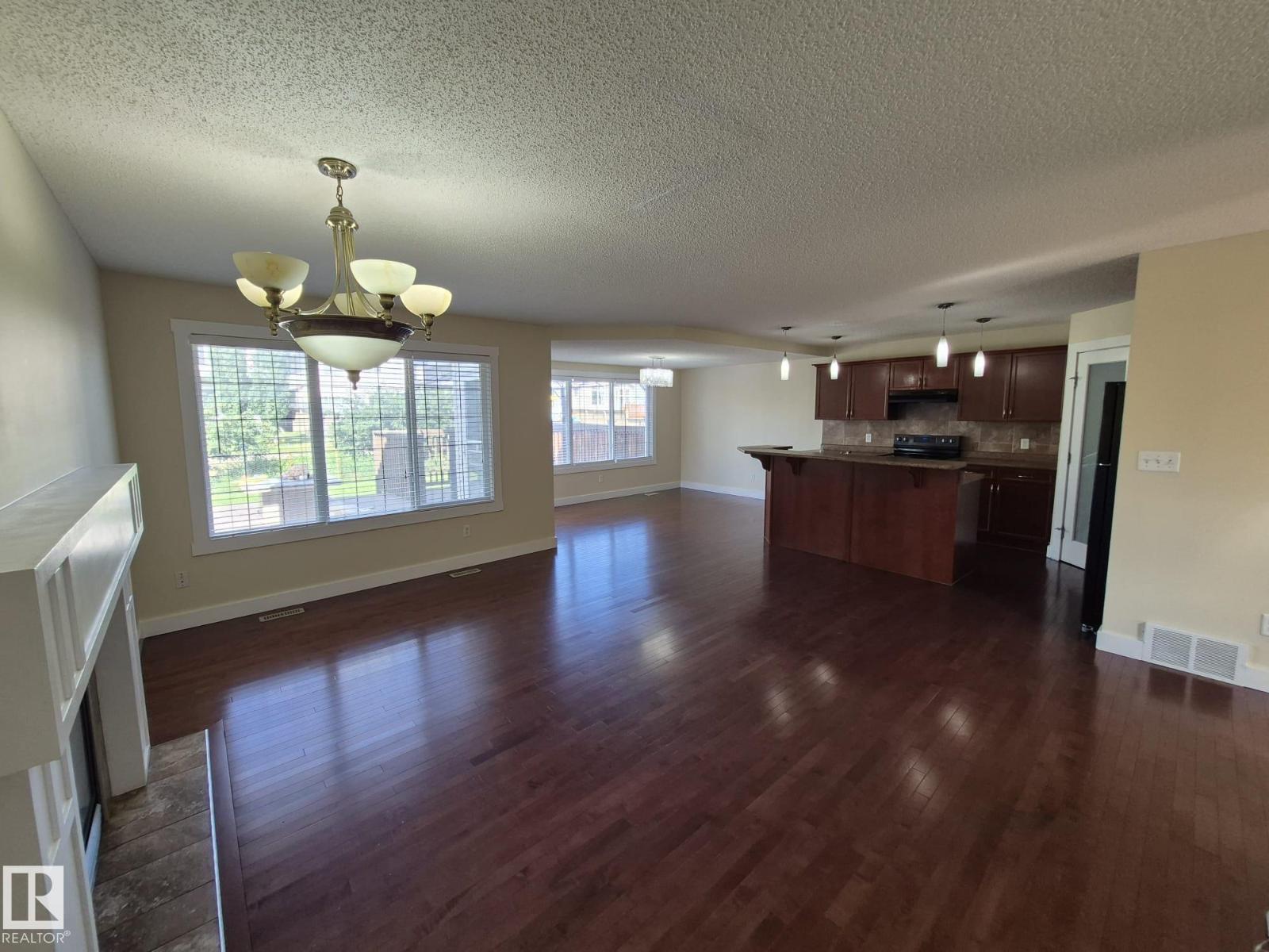 8361 Shaske Cr Nw, Edmonton, Alberta  T6R 0B4 - Photo 6 - E4467558