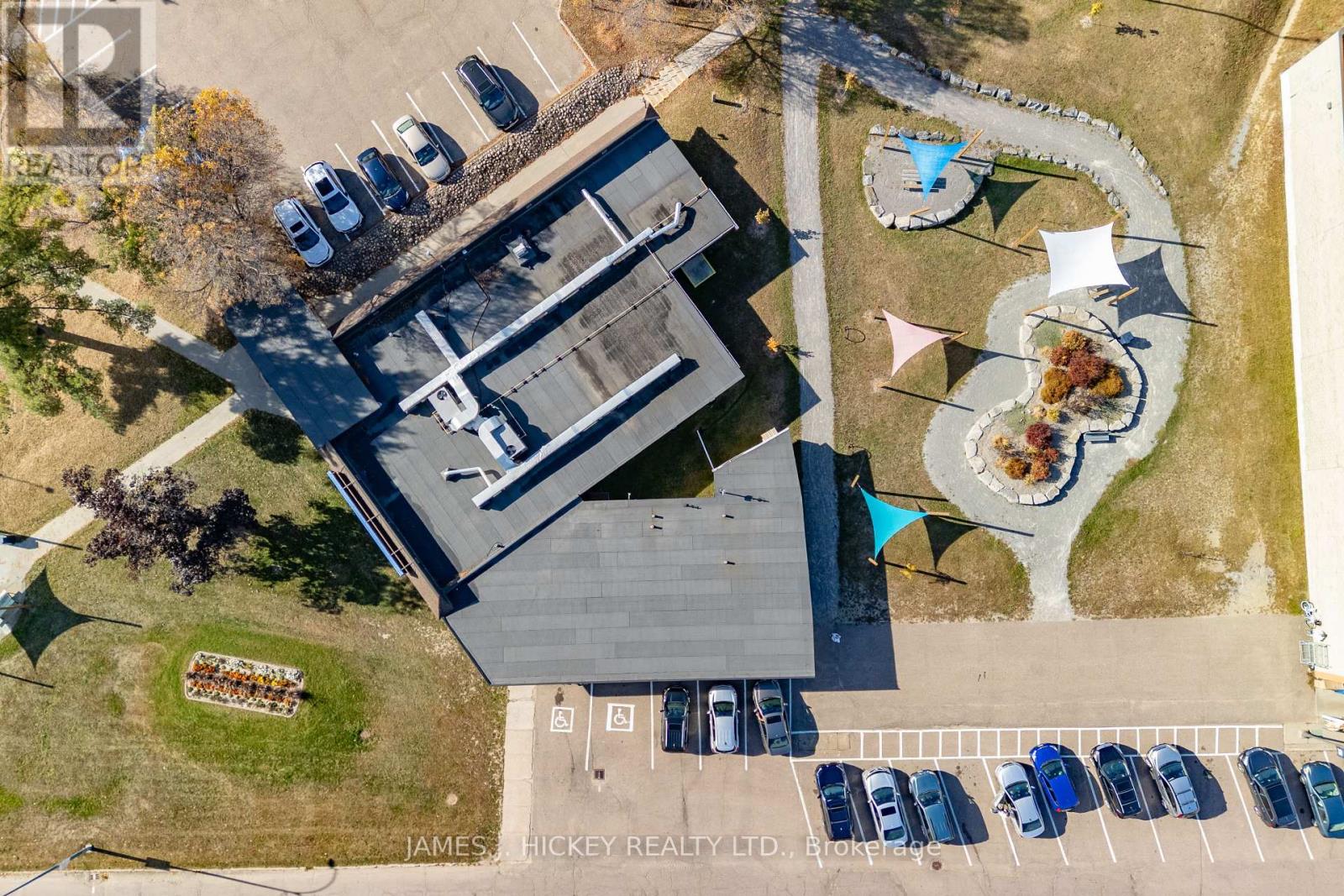 16 Ridge Road W, Deep River, Ontario K0J 1P0 - Photo 8 - X12605904