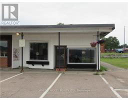 16 Ridge Road W, Deep River, Ca