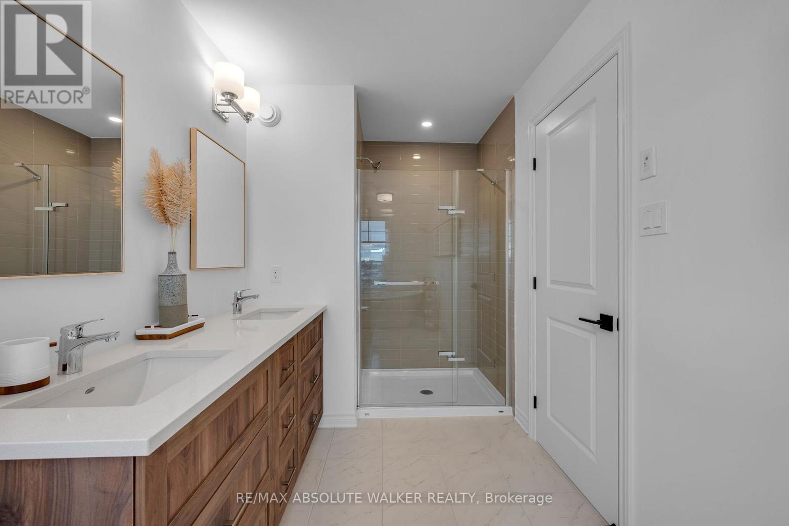 154 Kerala Place, Ottawa, Ontario  K1T 0Z3 - Photo 26 - X12605892