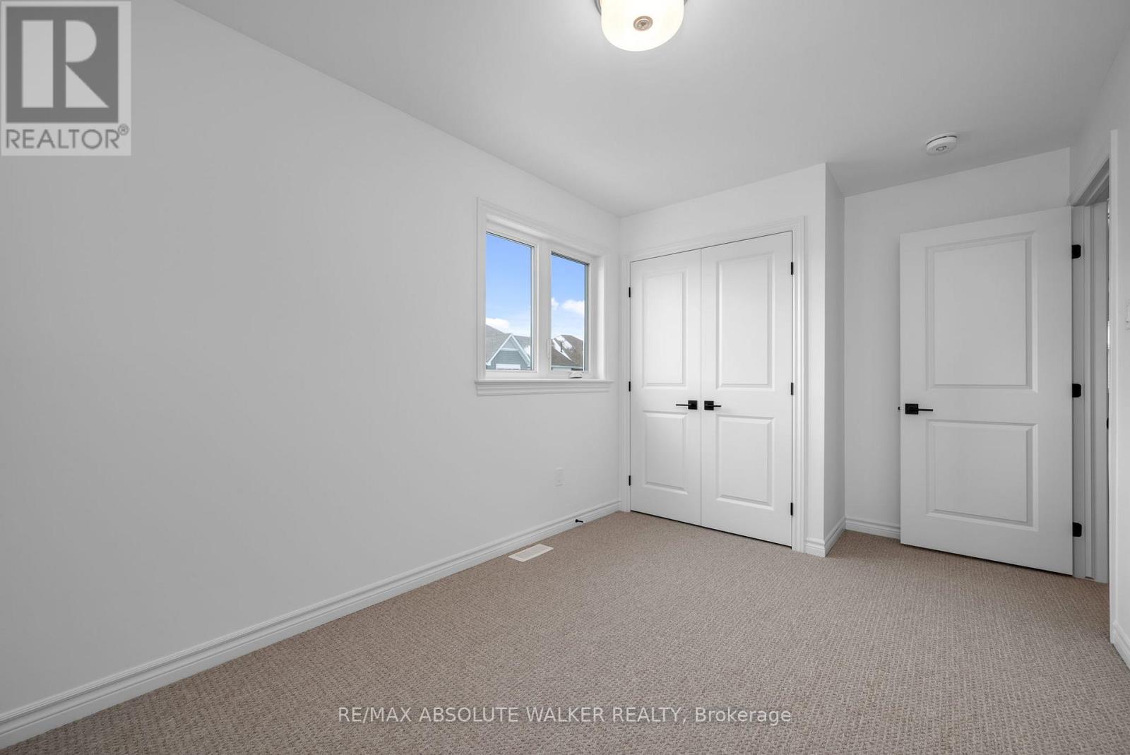 154 Kerala Place, Ottawa, Ontario  K1T 0Z3 - Photo 31 - X12605892