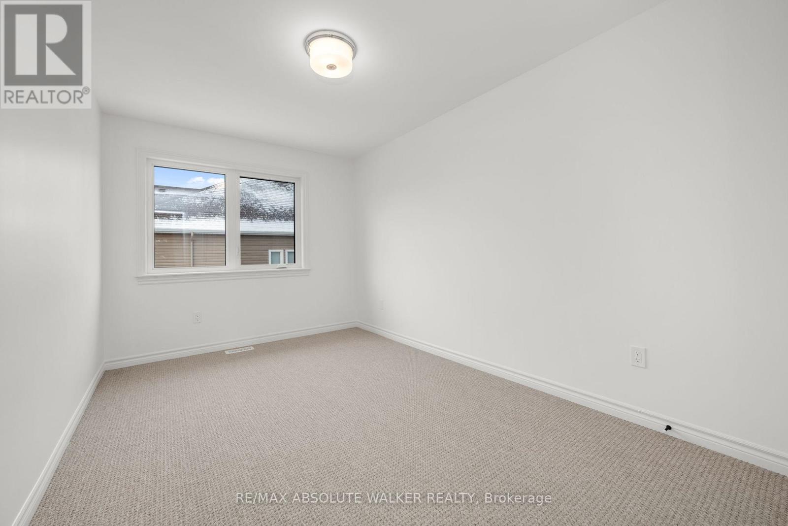 154 Kerala Place, Ottawa, Ontario  K1T 0Z3 - Photo 32 - X12605892