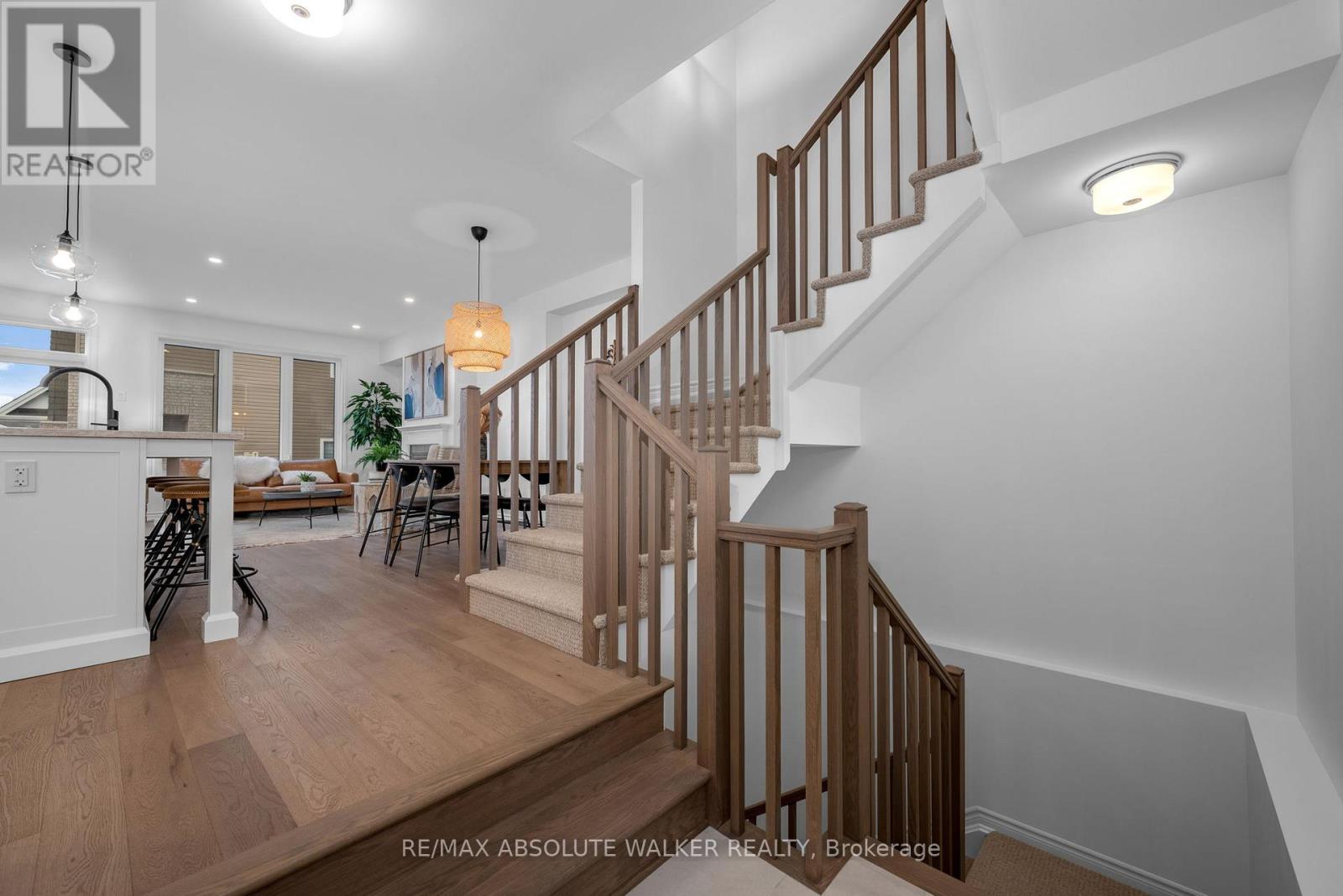 154 Kerala Place, Ottawa, Ontario  K1T 0Z3 - Photo 5 - X12605892