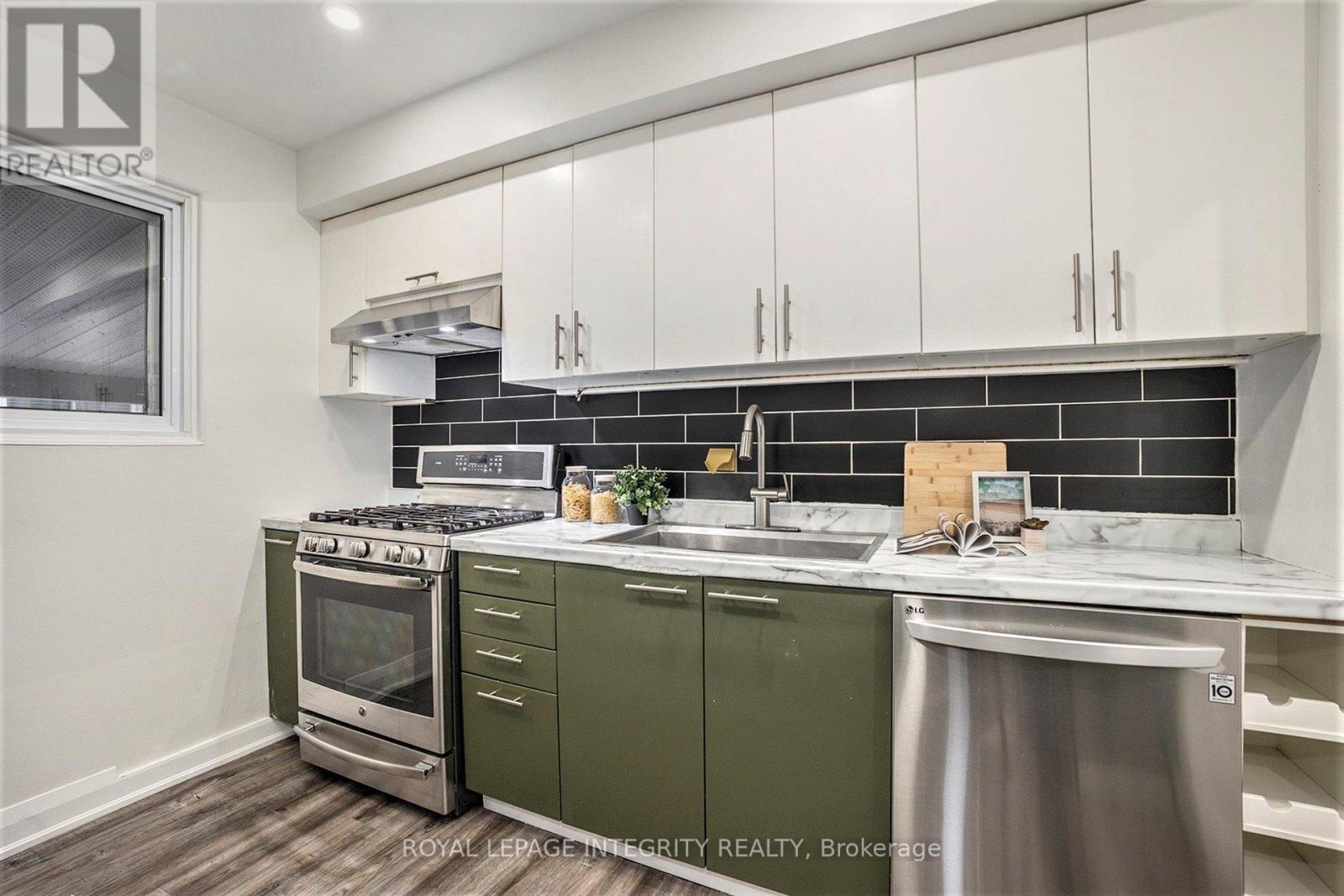 2321 Kay Street, Ottawa, Ontario  K2C 1J6 - Photo 10 - X12605916