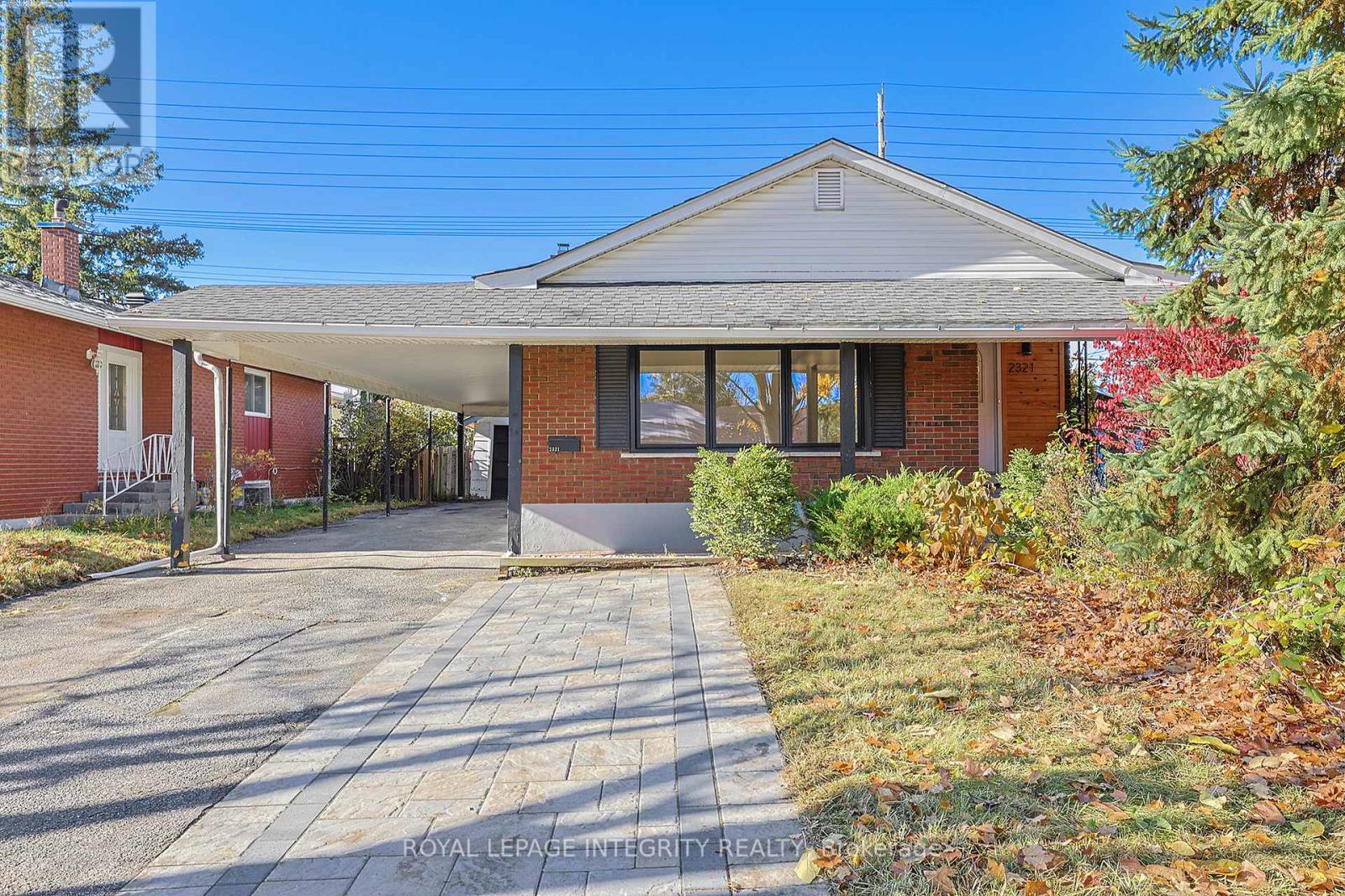 2321 Kay Street, Ottawa, Ontario  K2C 1J6 - Photo 2 - X12605916