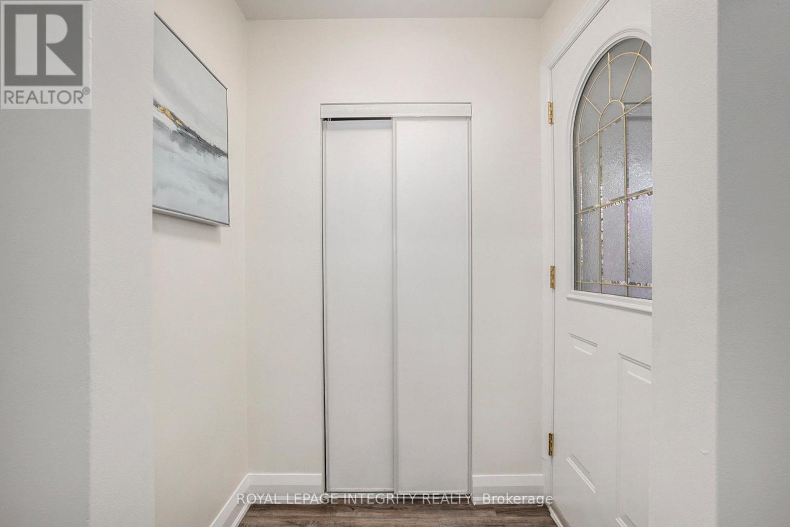 2321 Kay Street, Ottawa, Ontario  K2C 1J6 - Photo 5 - X12605916