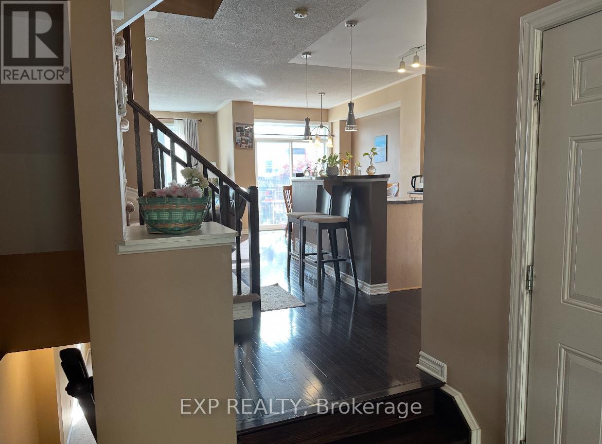 94 Selhurst Avenue, Ottawa, Ontario  K2G 7C9 - Photo 2 - X12606052