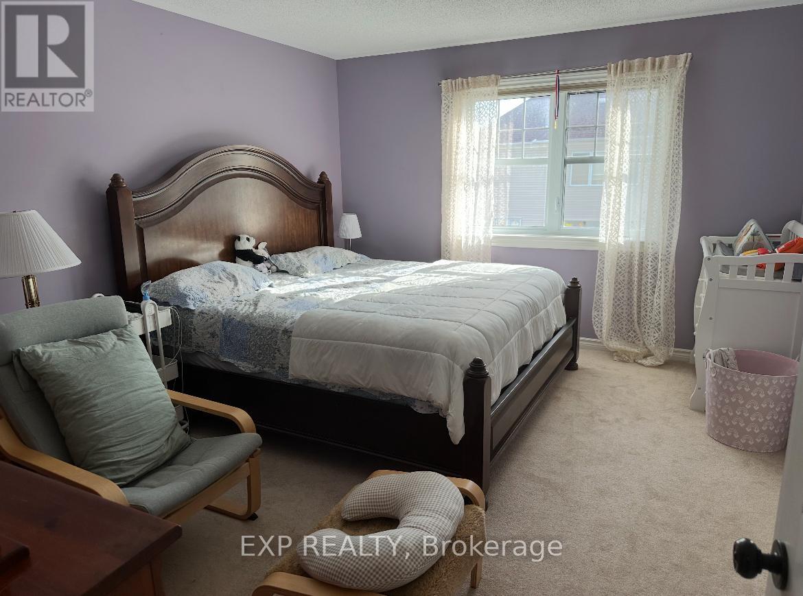 94 Selhurst Avenue, Ottawa, Ontario  K2G 7C9 - Photo 9 - X12606052