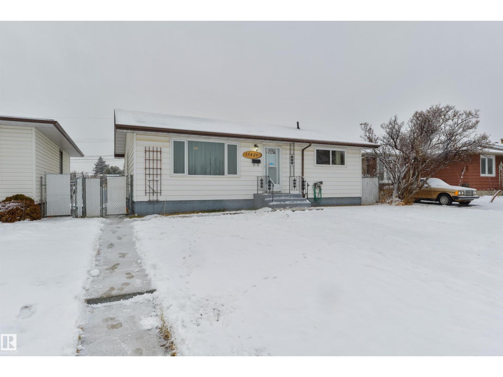 13420 60 St Nw, Edmonton, Alberta  T5A 0S6 - Photo 1 - E4467507