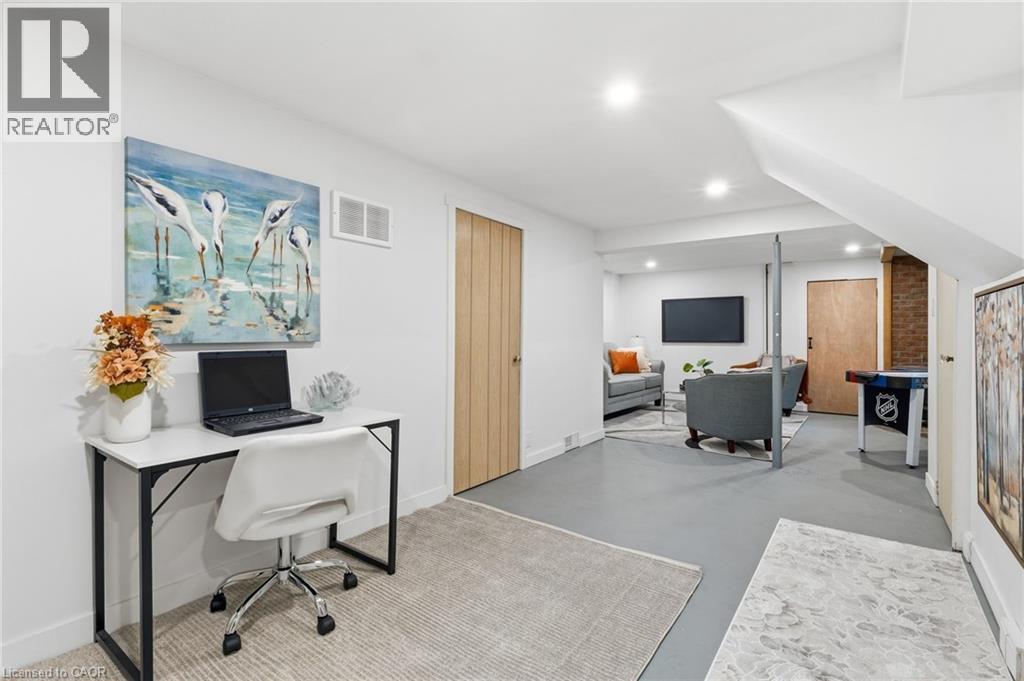 9 Mckay Road, Hamilton, Ontario  L9H 1H6 - Photo 20 - 40781235