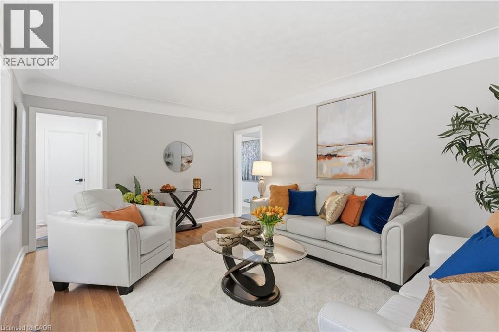 9 Mckay Road, Hamilton, Ontario  L9H 1H6 - Photo 6 - 40781235