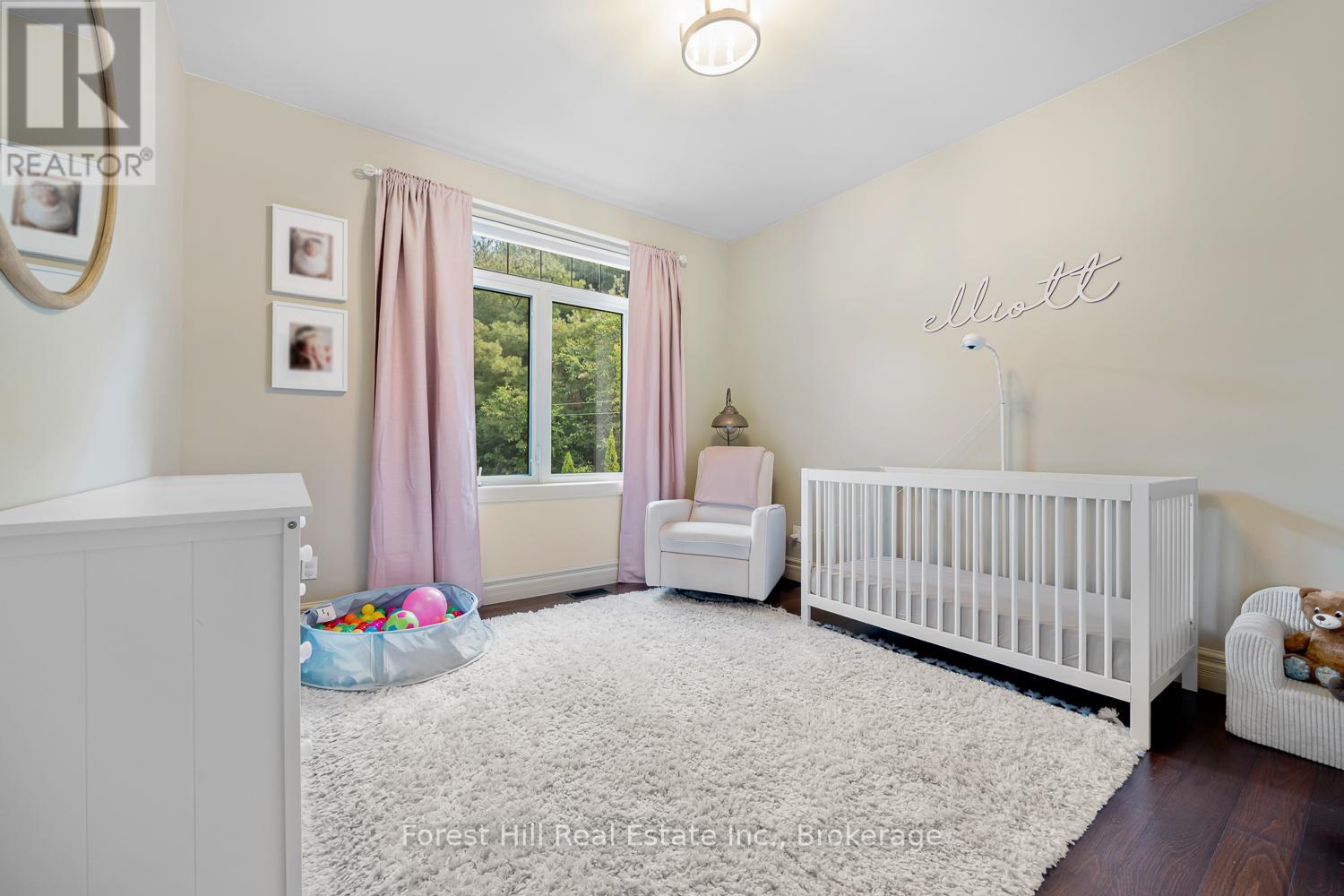 37 Parkway Avenue, Mcdougall, Ontario  P0G 1G0 - Photo 12 - X12405705