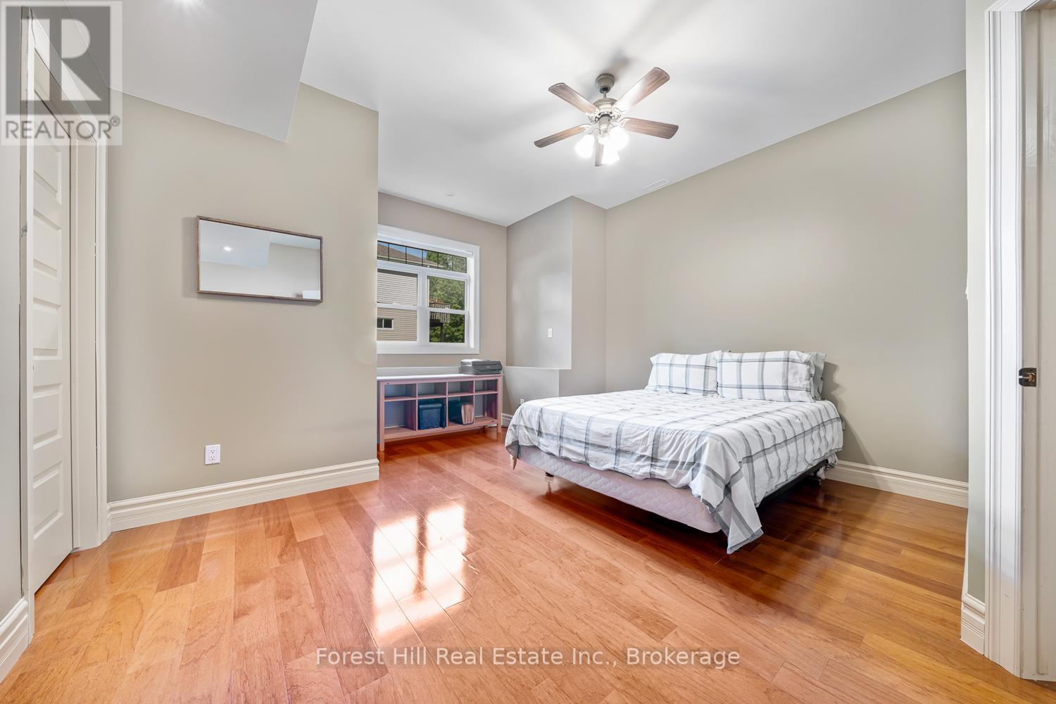 37 Parkway Avenue, Mcdougall, Ontario  P0G 1G0 - Photo 28 - X12405705