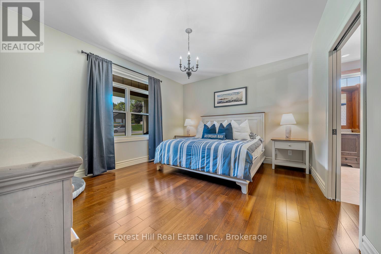 37 Parkway Avenue, Mcdougall, Ontario  P0G 1G0 - Photo 7 - X12405705