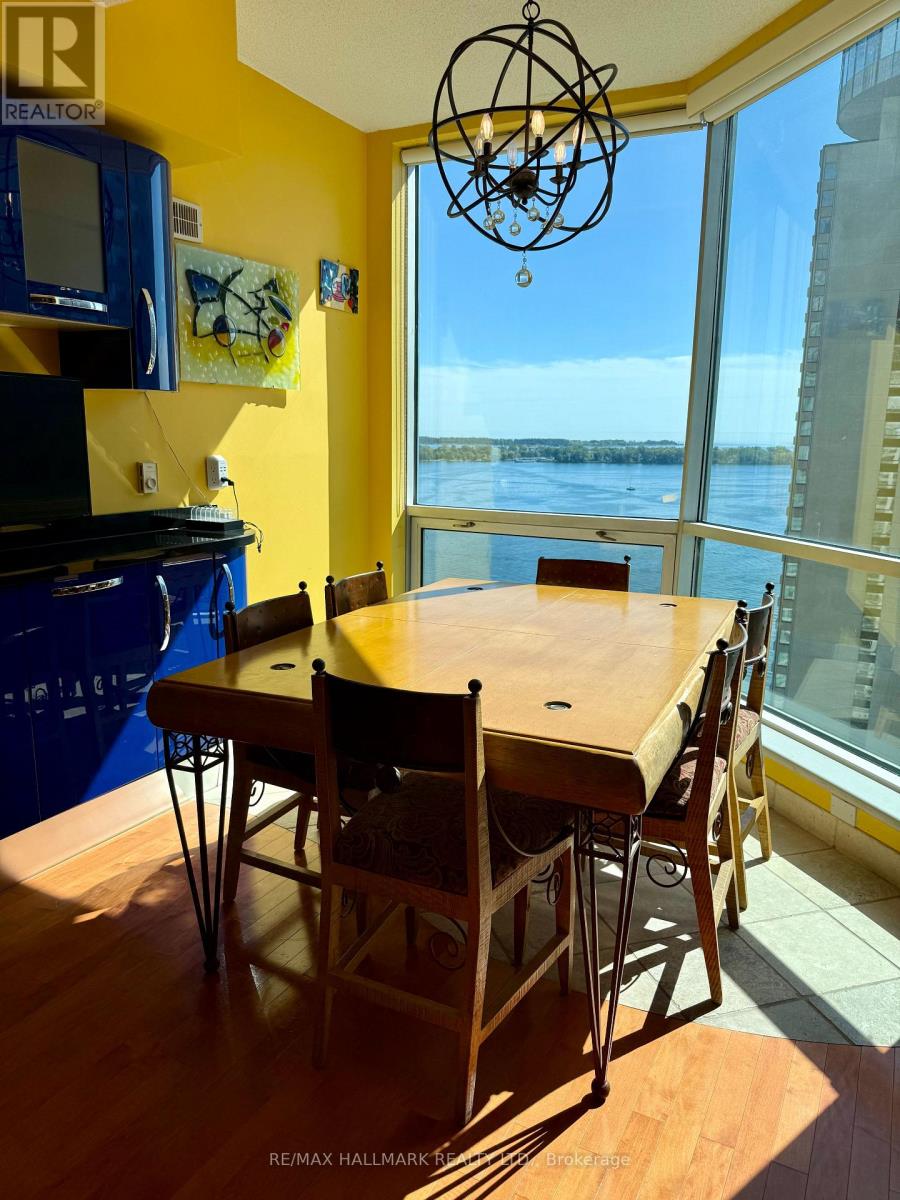 Ph11 - 10 Queens Quay W, Toronto, Ontario  M5J 2R9 - Photo 12 - C12605922