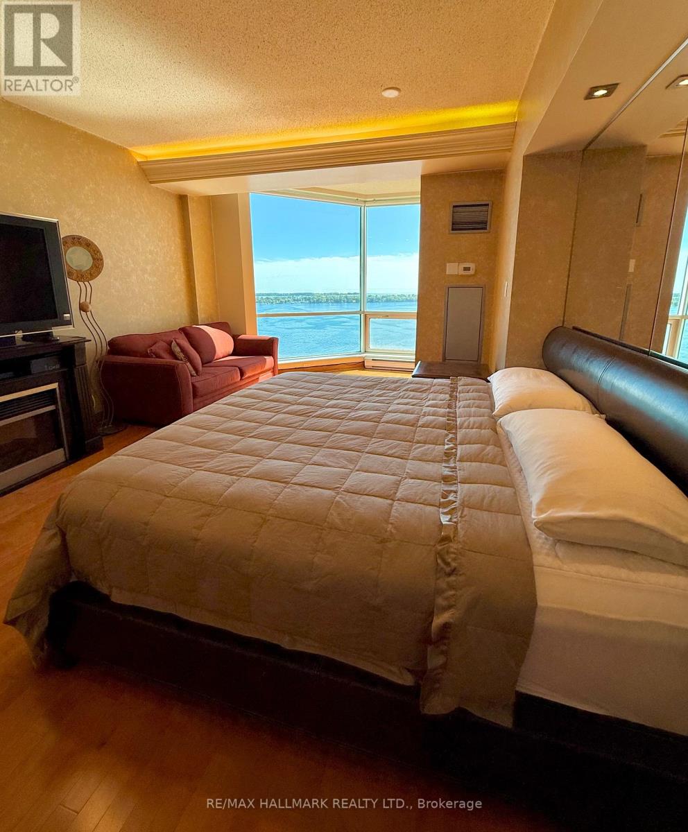 Ph11 - 10 Queens Quay W, Toronto, Ontario  M5J 2R9 - Photo 15 - C12605922