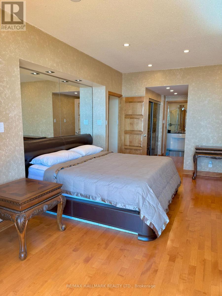 Ph11 - 10 Queens Quay W, Toronto, Ontario  M5J 2R9 - Photo 17 - C12605922