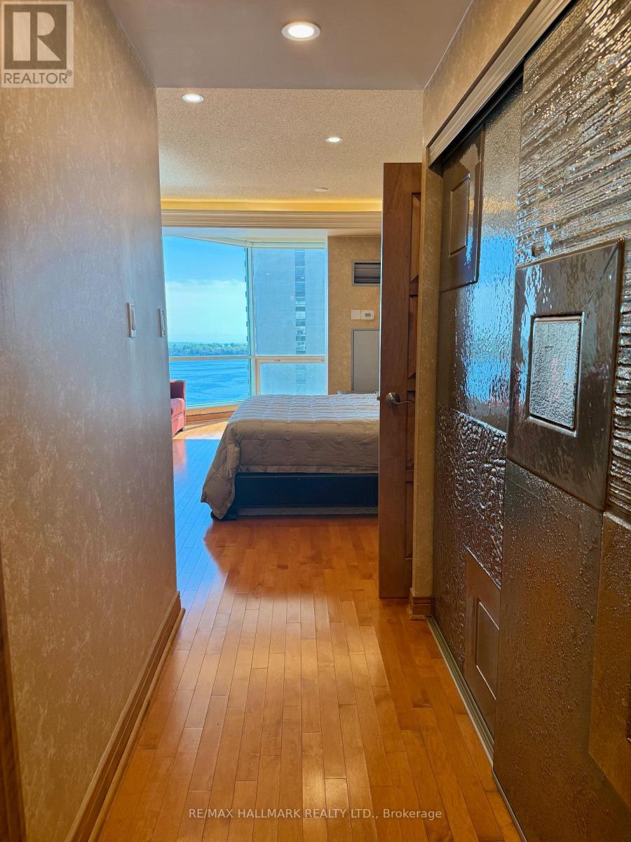 Ph11 - 10 Queens Quay W, Toronto, Ontario  M5J 2R9 - Photo 19 - C12605922