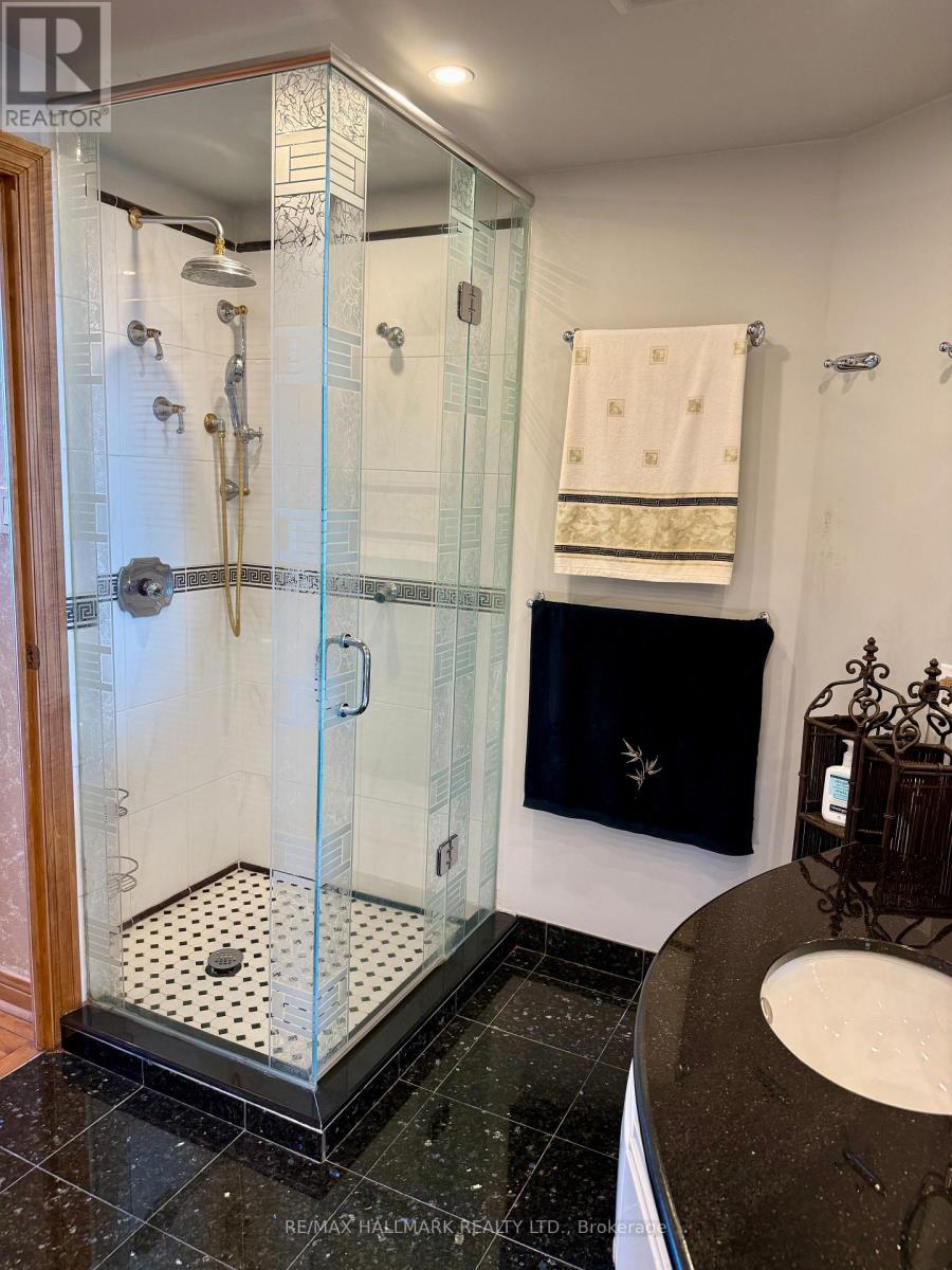 Ph11 - 10 Queens Quay W, Toronto, Ontario  M5J 2R9 - Photo 23 - C12605922