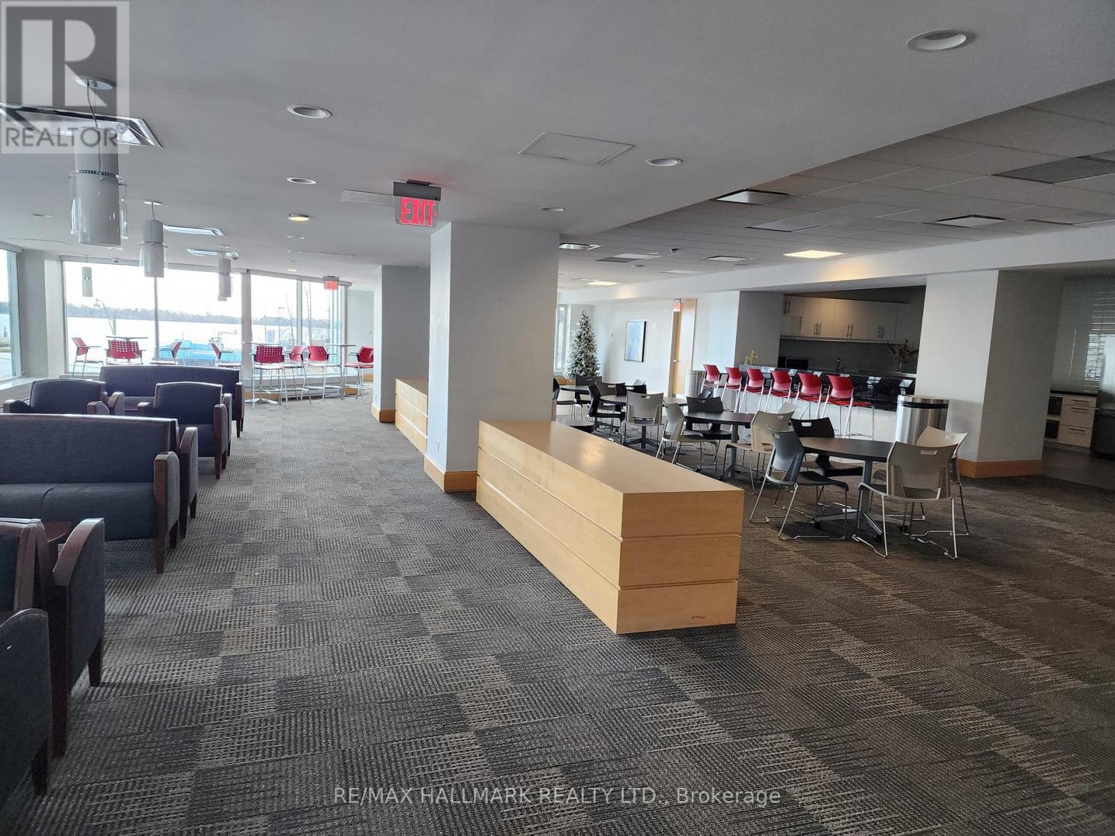 Ph11 - 10 Queens Quay W, Toronto, Ontario  M5J 2R9 - Photo 31 - C12605922