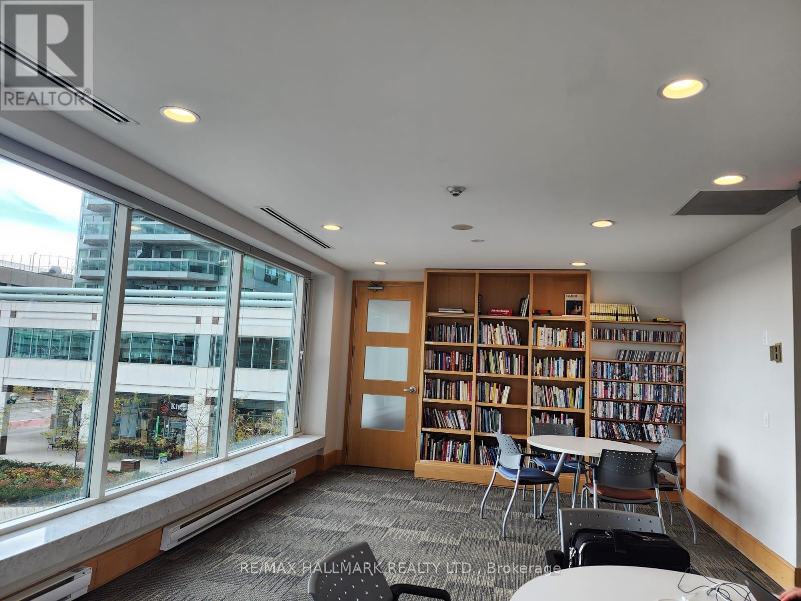 Ph11 - 10 Queens Quay W, Toronto, Ontario  M5J 2R9 - Photo 45 - C12605922