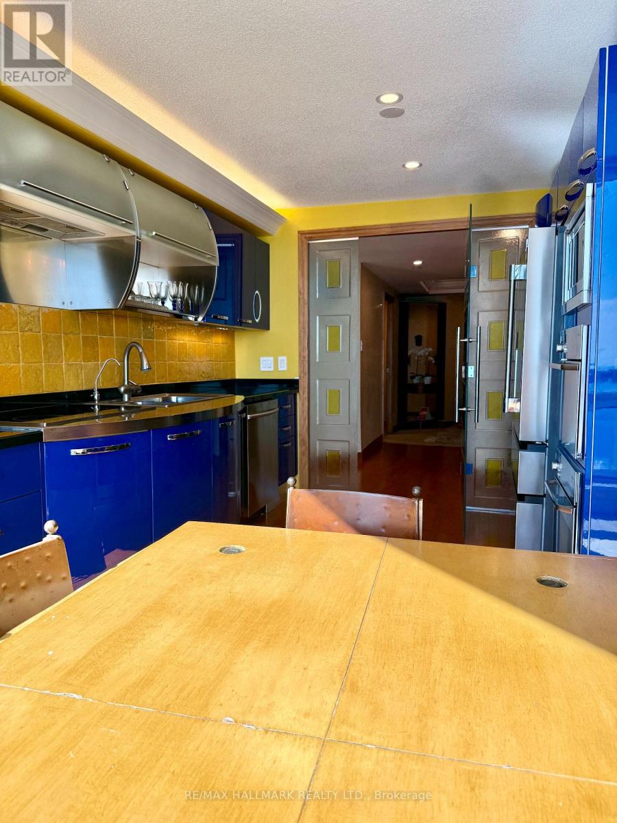 Ph11 - 10 Queens Quay W, Toronto, Ontario  M5J 2R9 - Photo 9 - C12605922