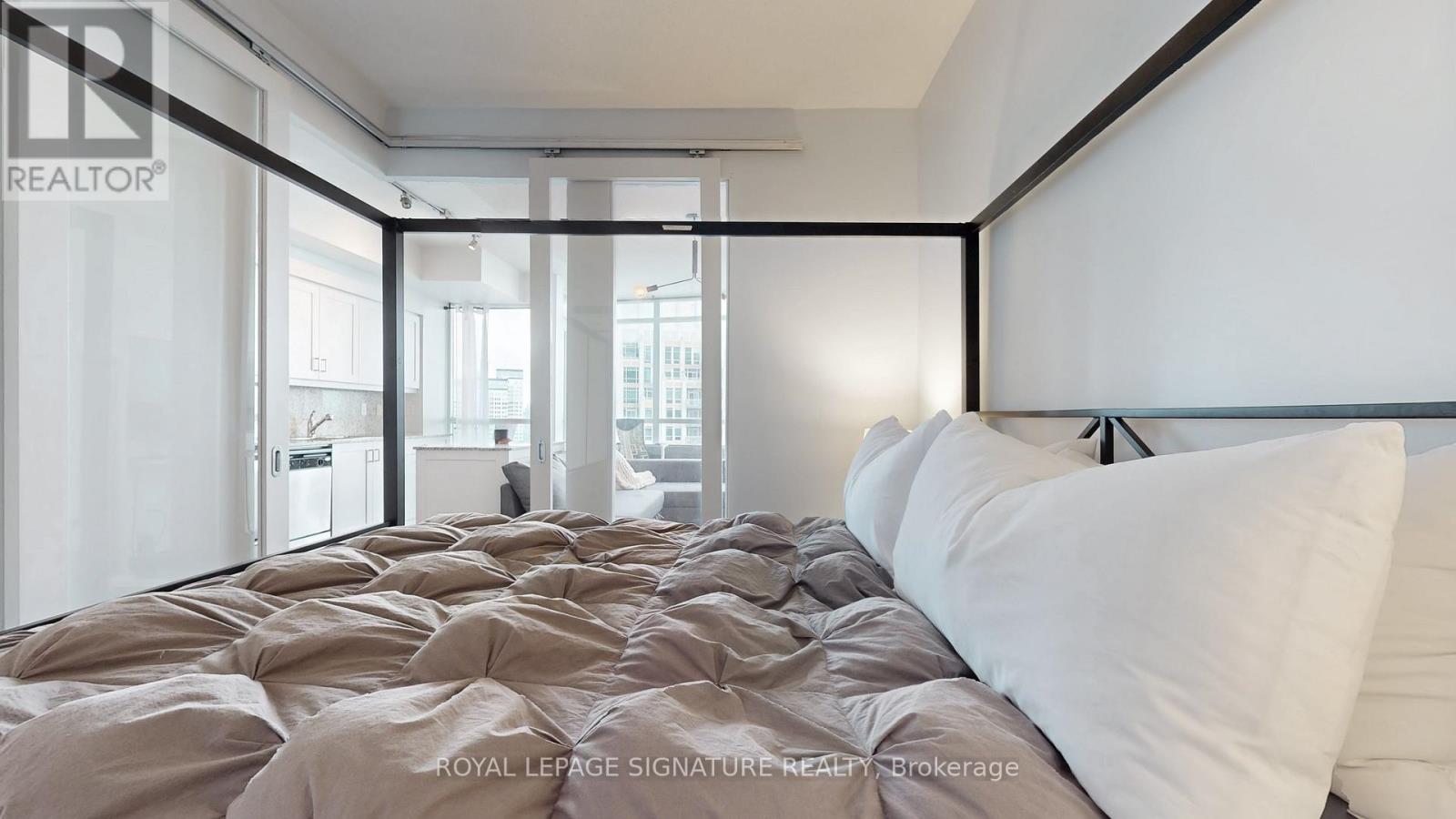 3403 - 215 Fort York Boulevard, Toronto, Ontario M5V 4A2 - Photo 11 - C12605992