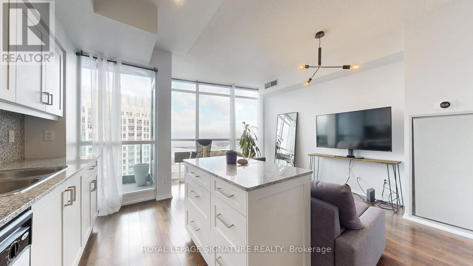 3403 - 215 Fort York Boulevard, Toronto, Ontario M5V 4A2 - Photo 5 - C12605992